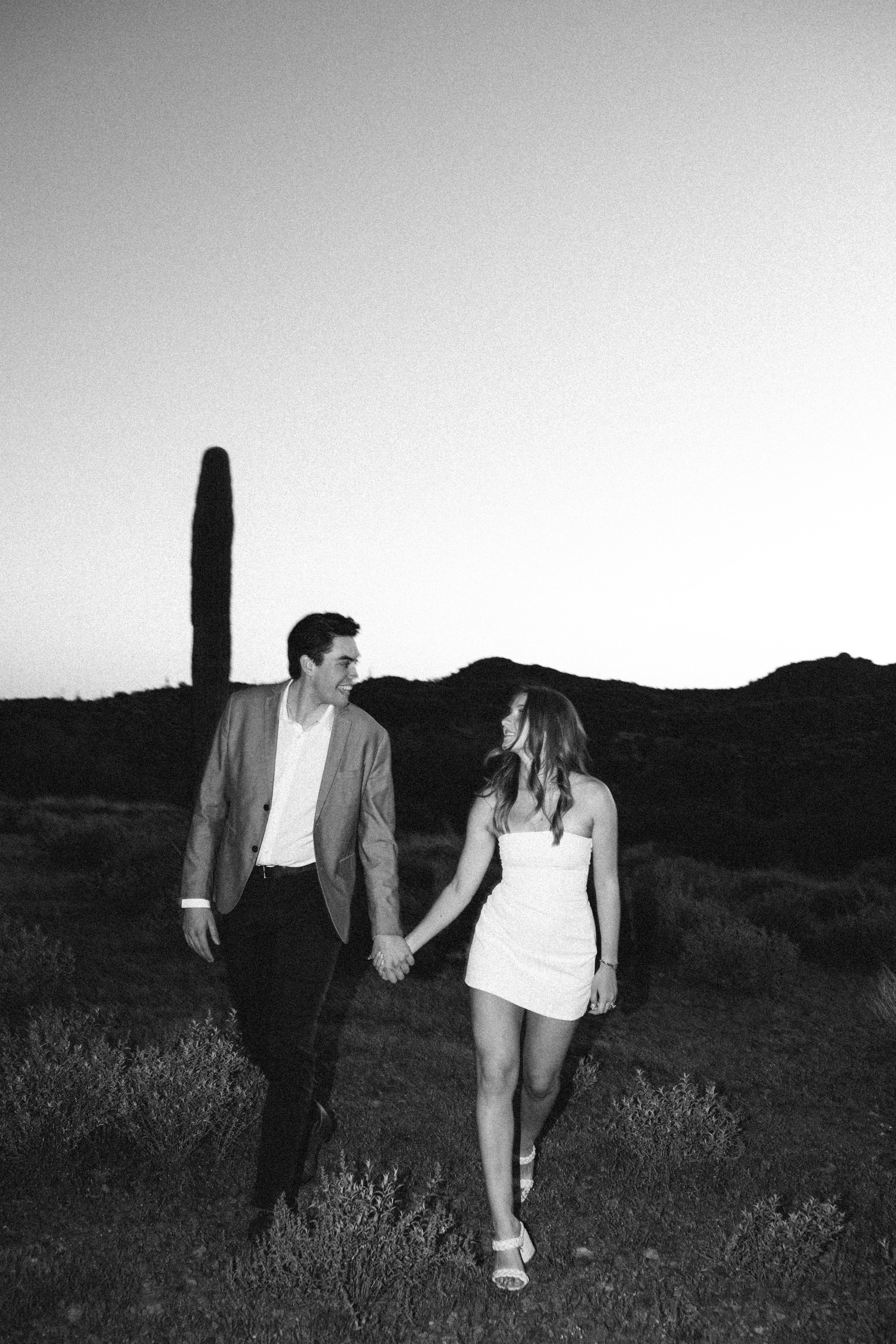 Arizona-Film-Photographer-Superstitions-Engagement-171.jpg