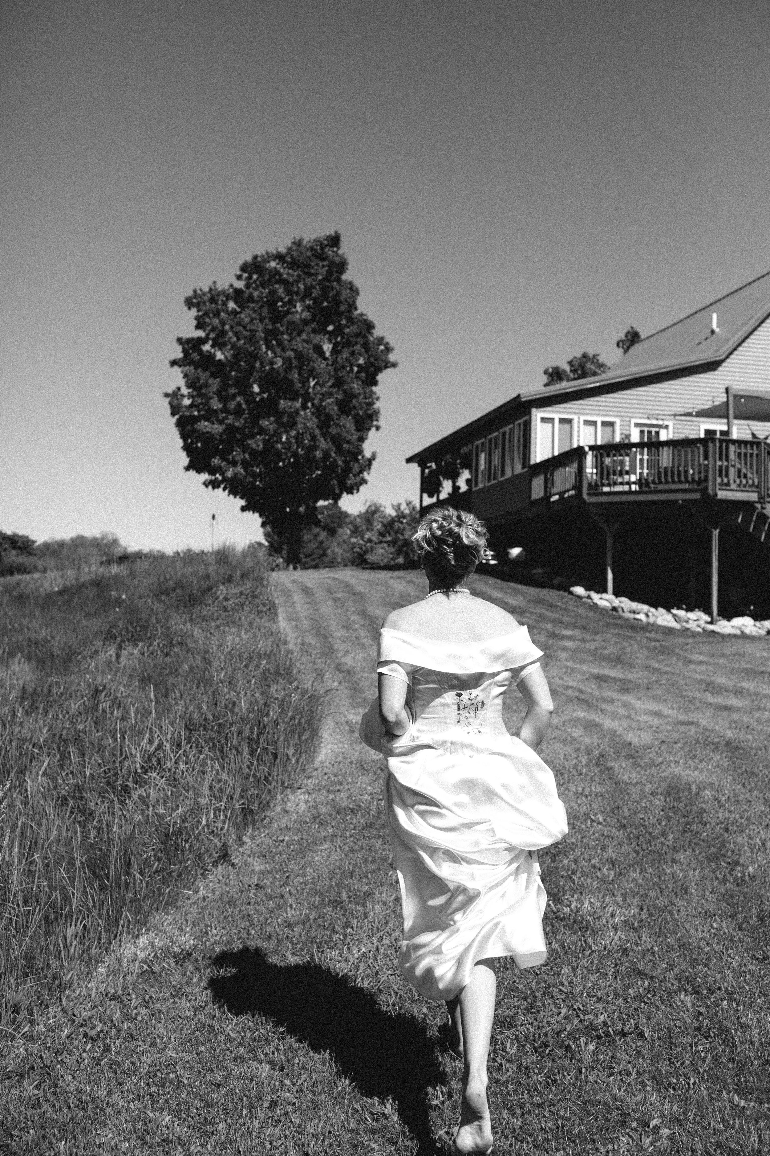 Michigan-Photographer-Branch-Michigan-Wedding-28.jpg
