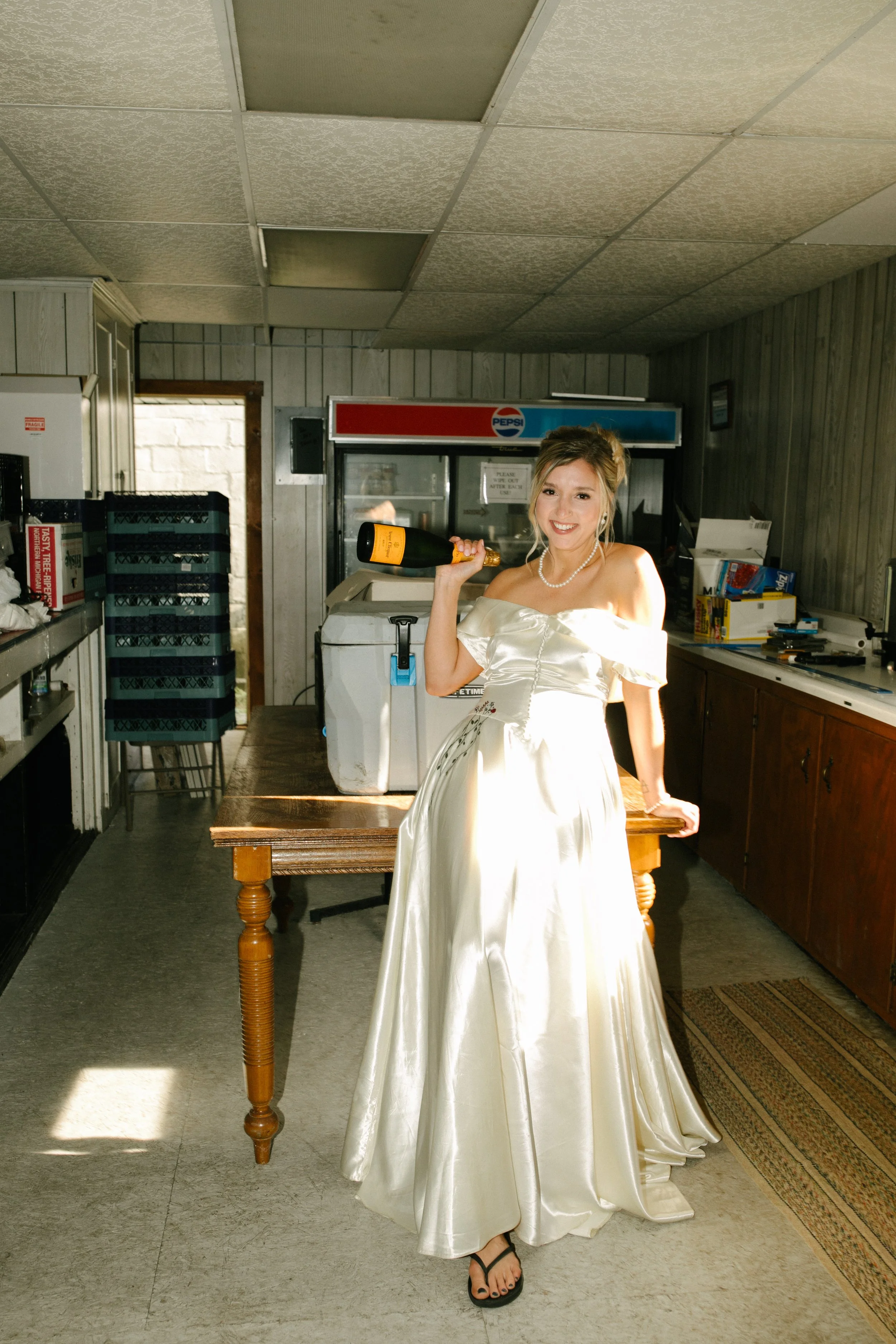 Michigan-Photographer-Branch-Michigan-Wedding-39.jpg