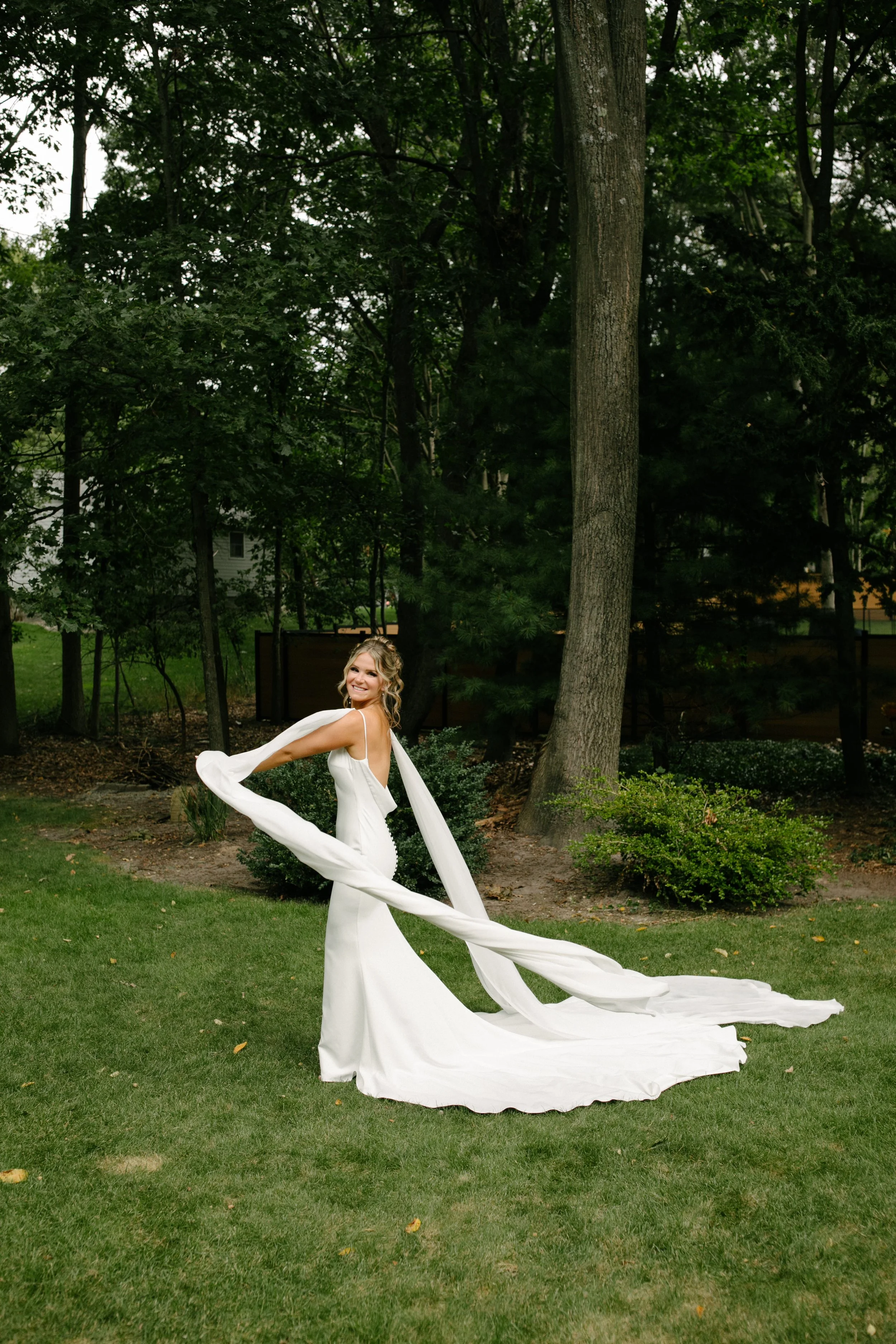 Michigan-wedding-photographer-ludington-the-lake-house-wedding-6.jpg