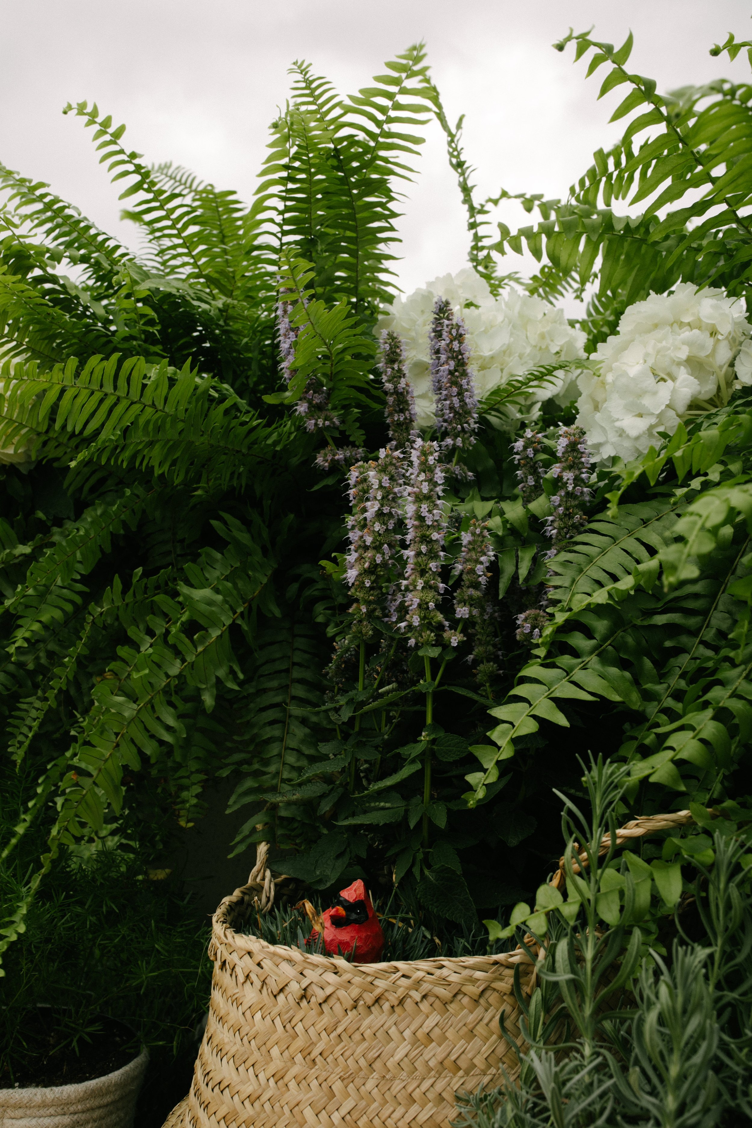 Michigan-wedding-photographer-ludington-the-lake-house-wedding-20.jpg