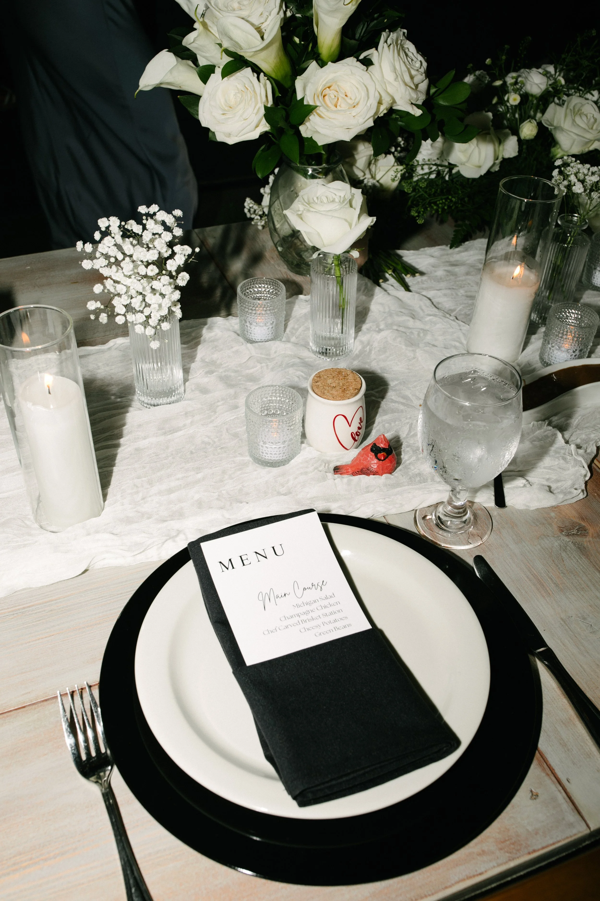 Michigan-wedding-photographer-ludington-the-lake-house-wedding-32.jpg