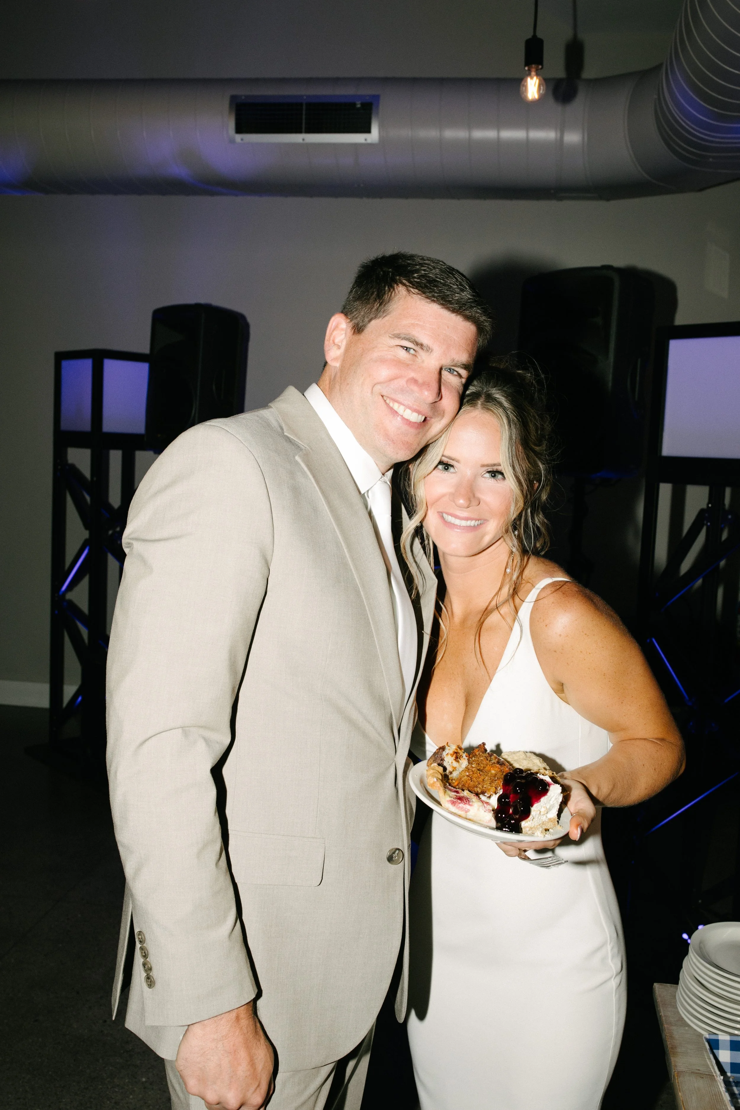 Michigan-wedding-photographer-ludington-the-lake-house-wedding-45.jpg