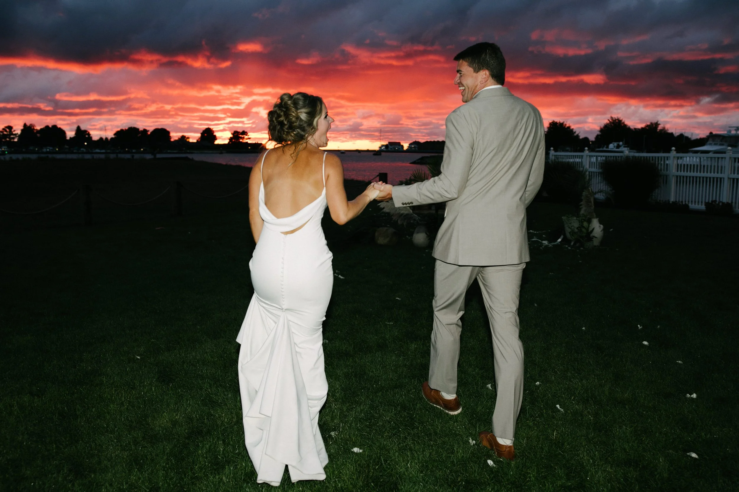 Michigan-wedding-photographer-ludington-the-lake-house-wedding-53.jpg