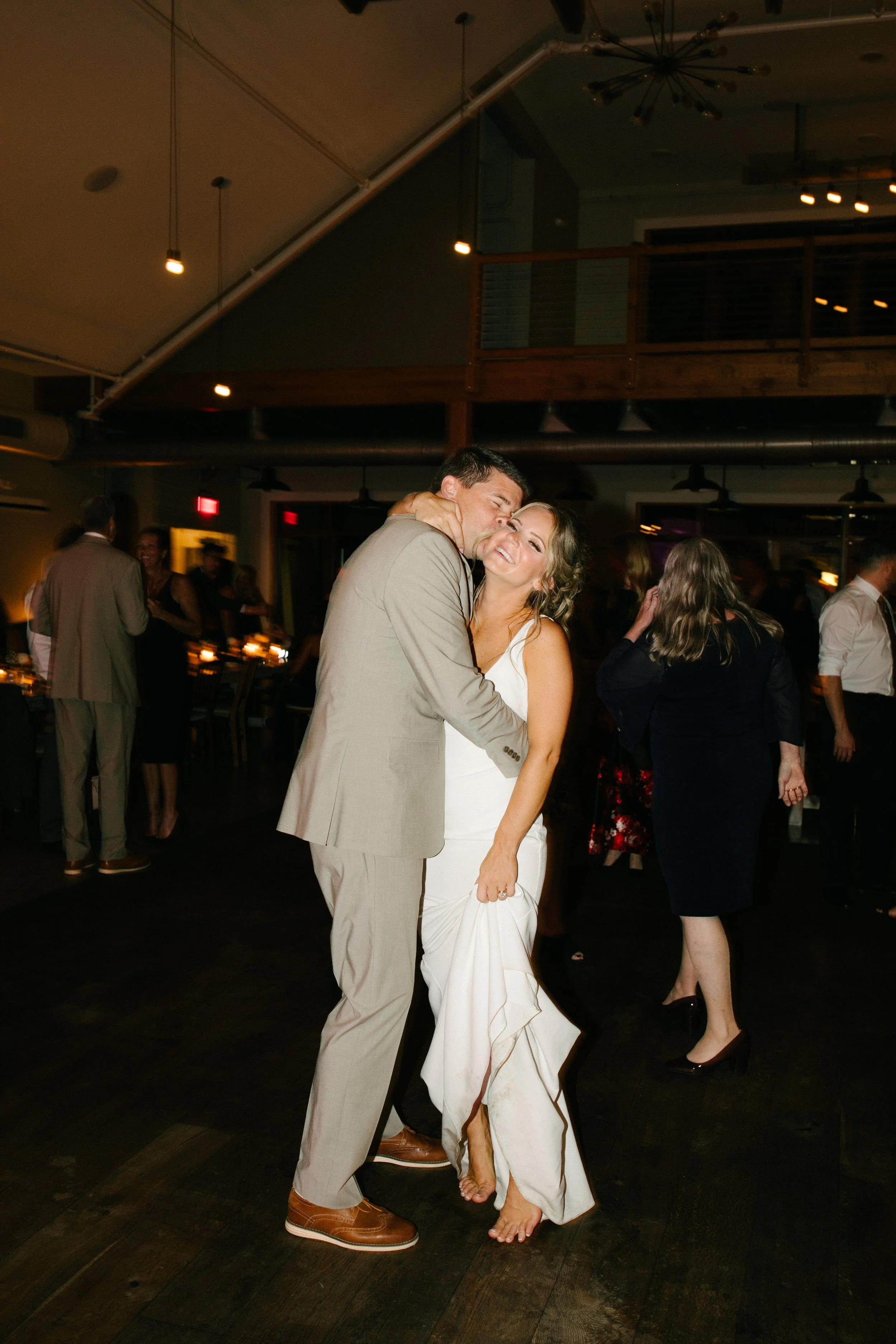 Michigan-wedding-photographer-ludington-the-lake-house-wedding-69.jpg