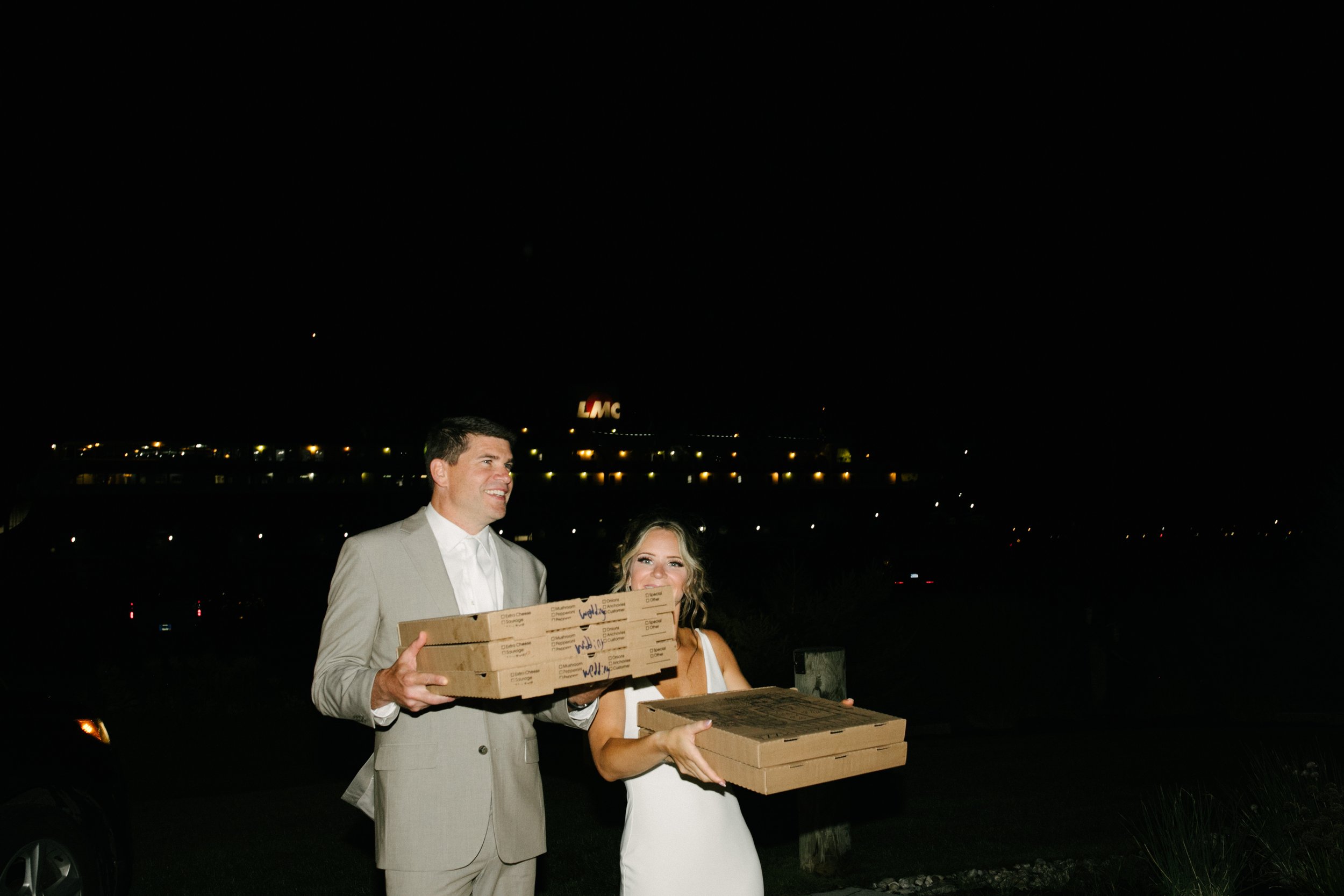 Michigan-wedding-photographer-ludington-the-lake-house-wedding-71.jpg