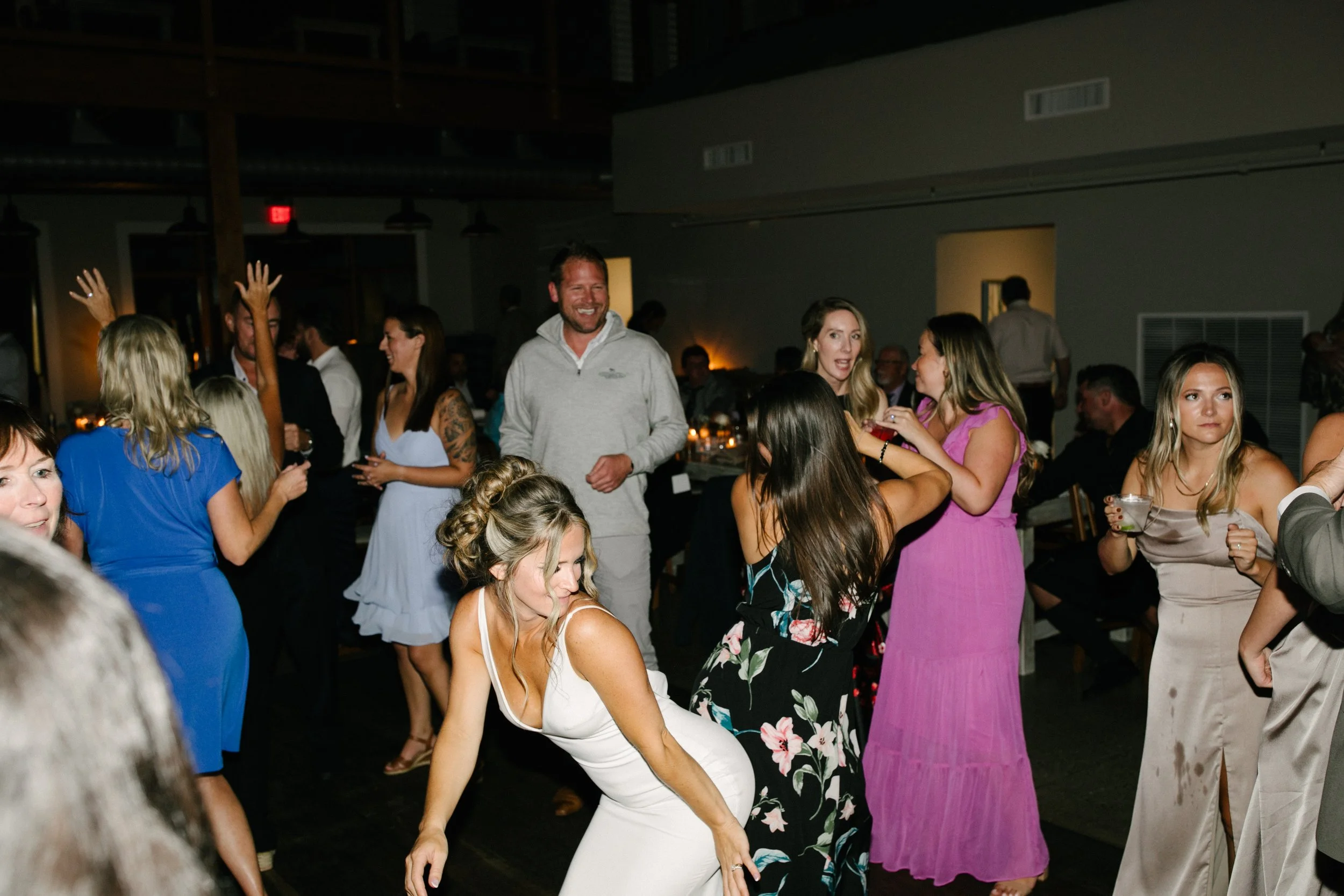 Michigan-wedding-photographer-ludington-the-lake-house-wedding-73.jpg