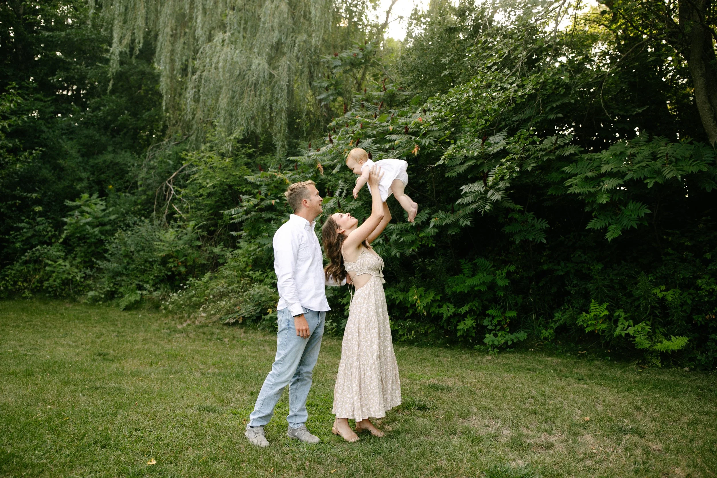 Michigan-wedding-photographer-ludington-family-session-11.jpg