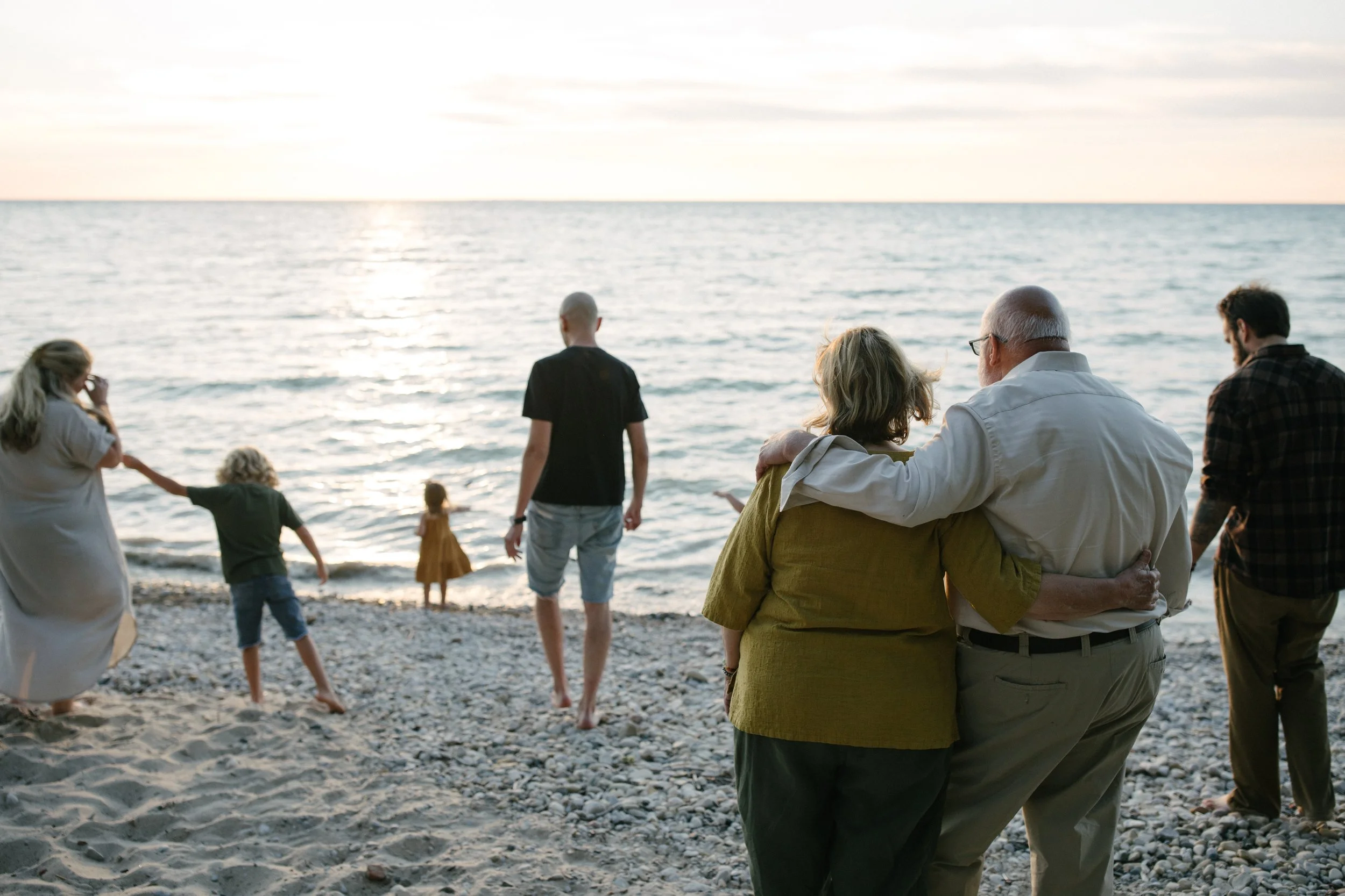 Michigan-Photographer-Charlevoix-extended-family-202.jpg
