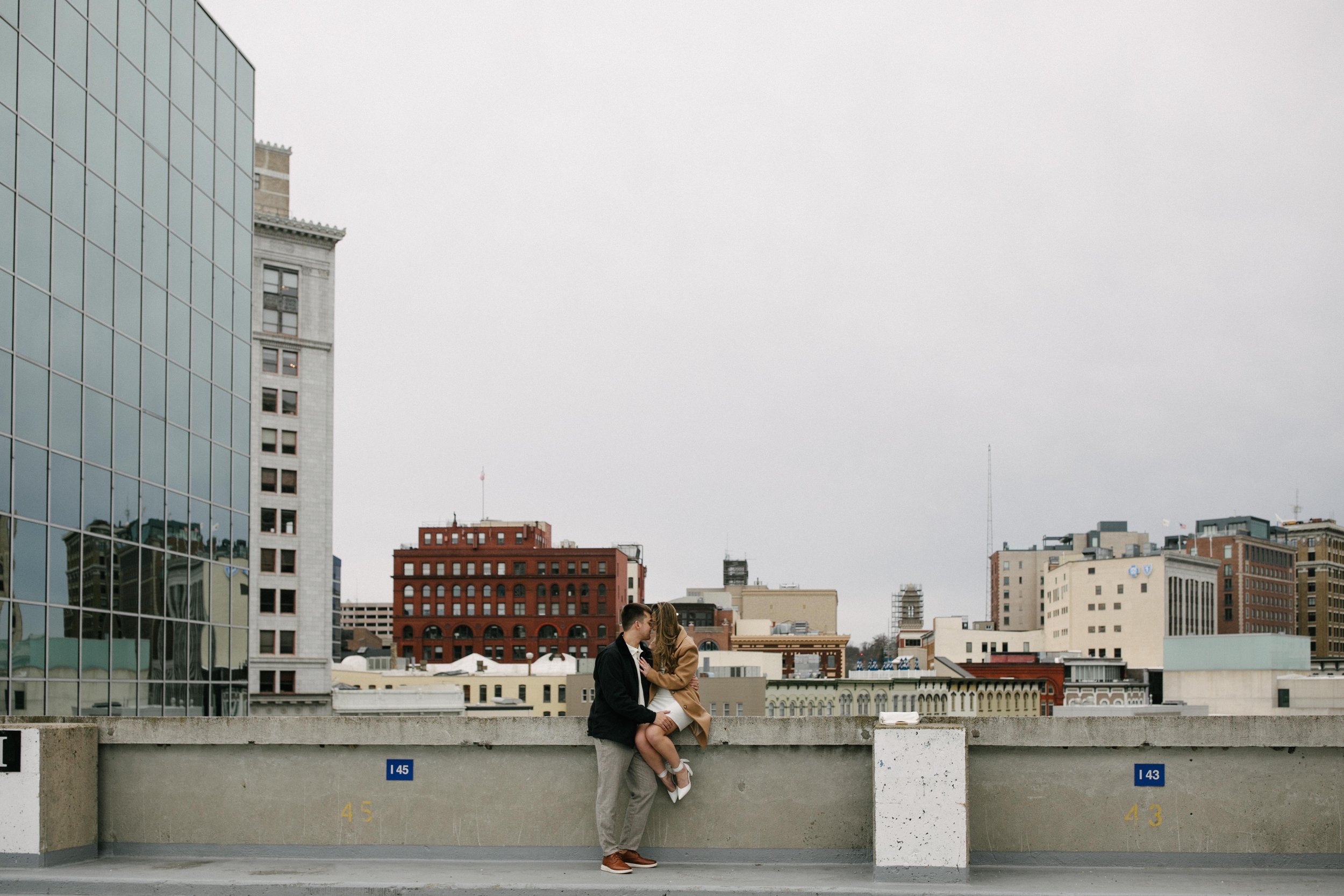 Michigan-wedding-photographer-grand-rapids-engagement-83.jpg