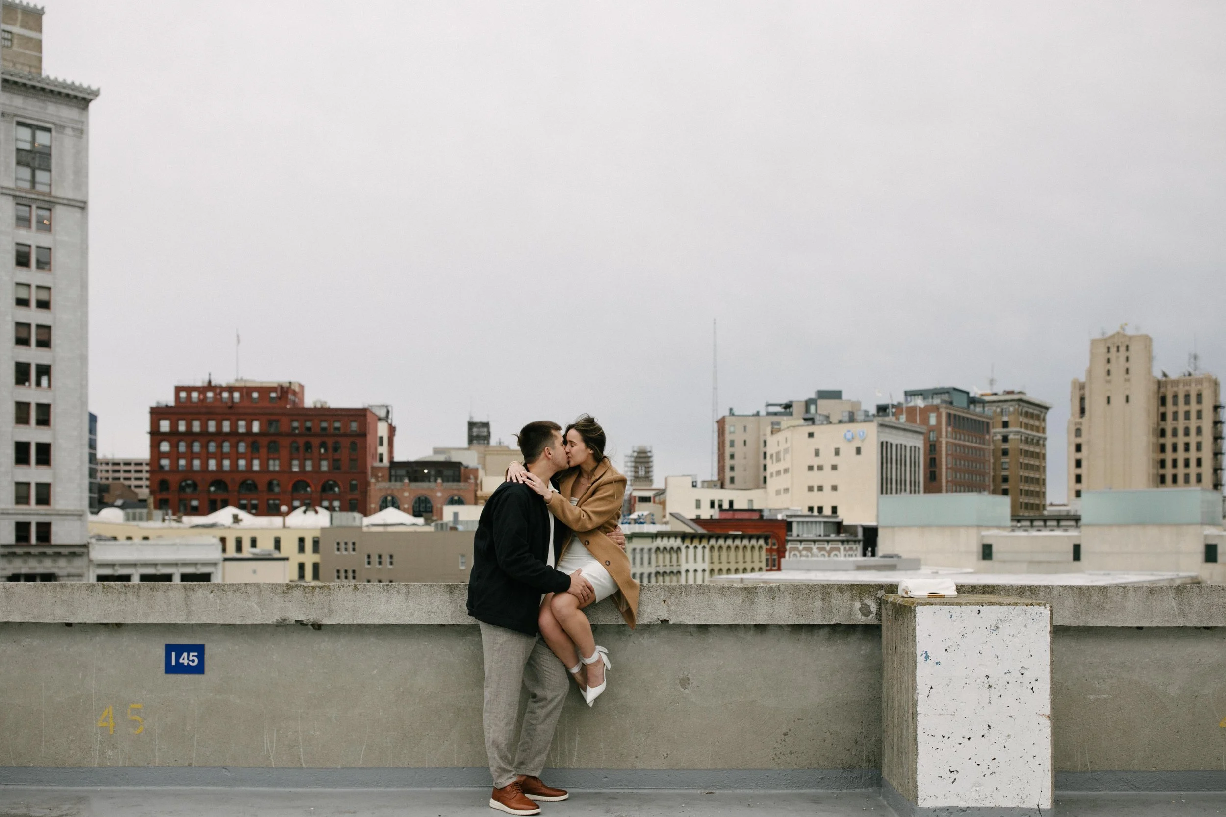 Michigan-wedding-photographer-grand-rapids-engagement-89.jpg