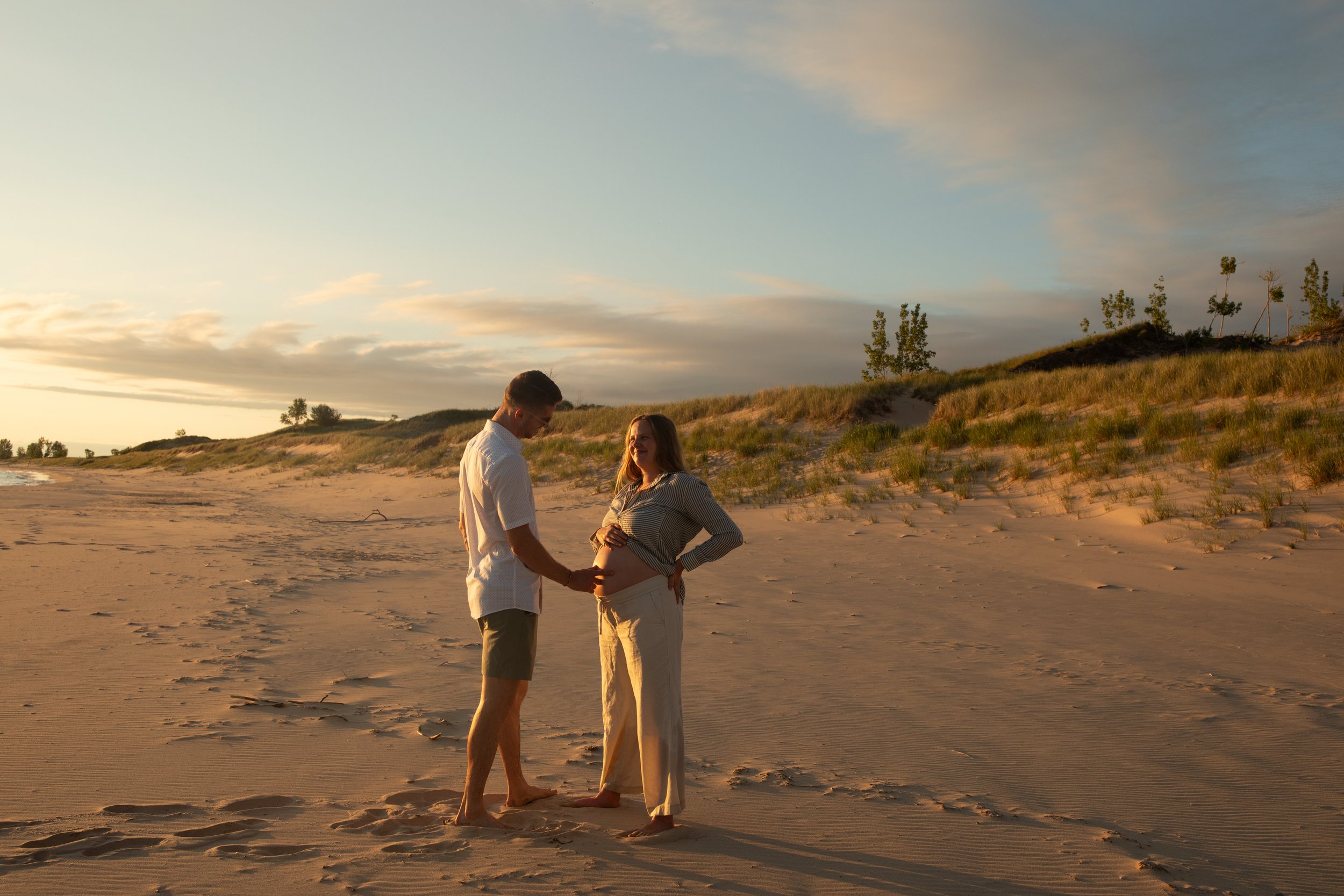 Michigan-film-photographer-documentary-maternity-session-ludington-123.jpg