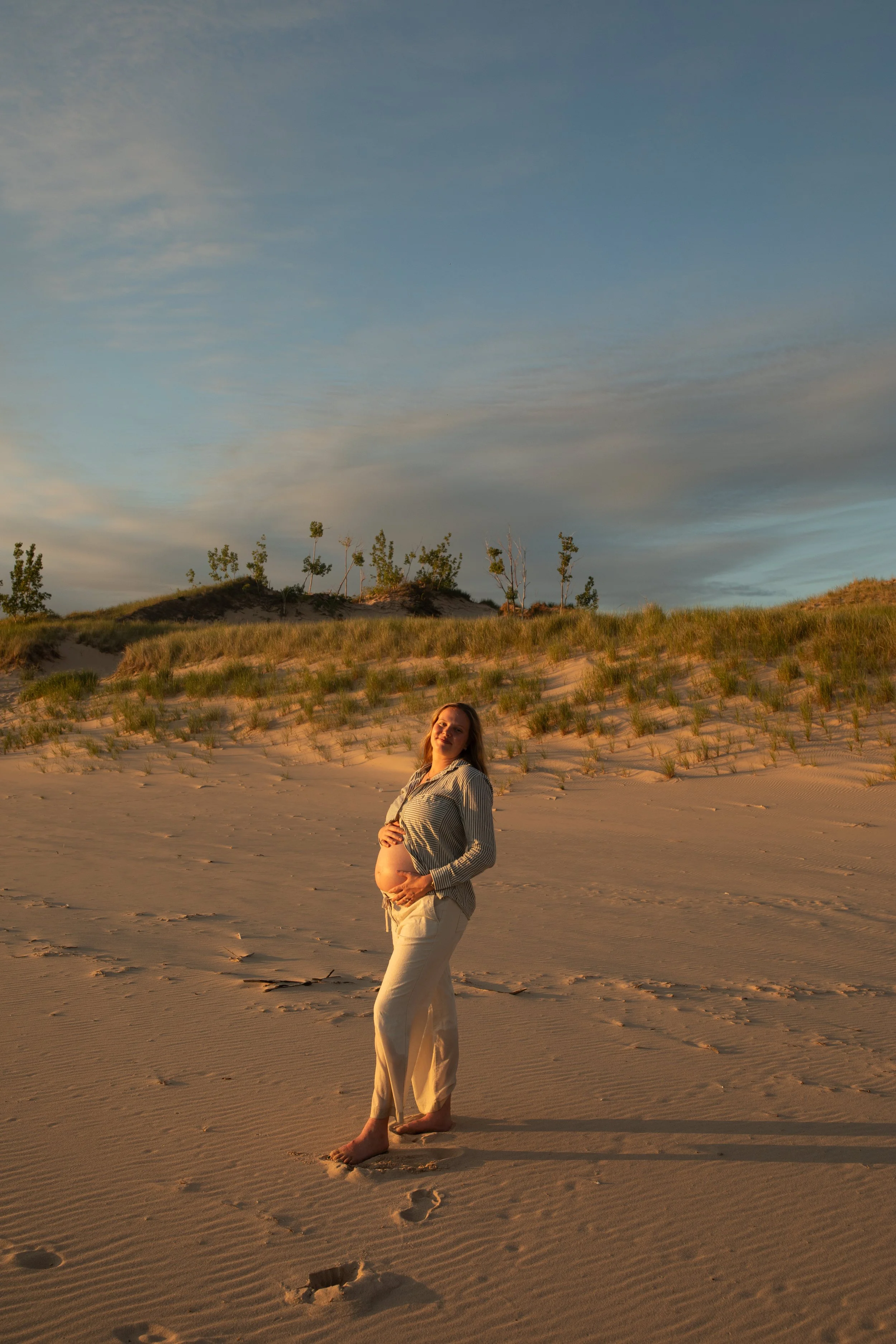 Michigan-film-photographer-documentary-maternity-session-ludington-121.jpg