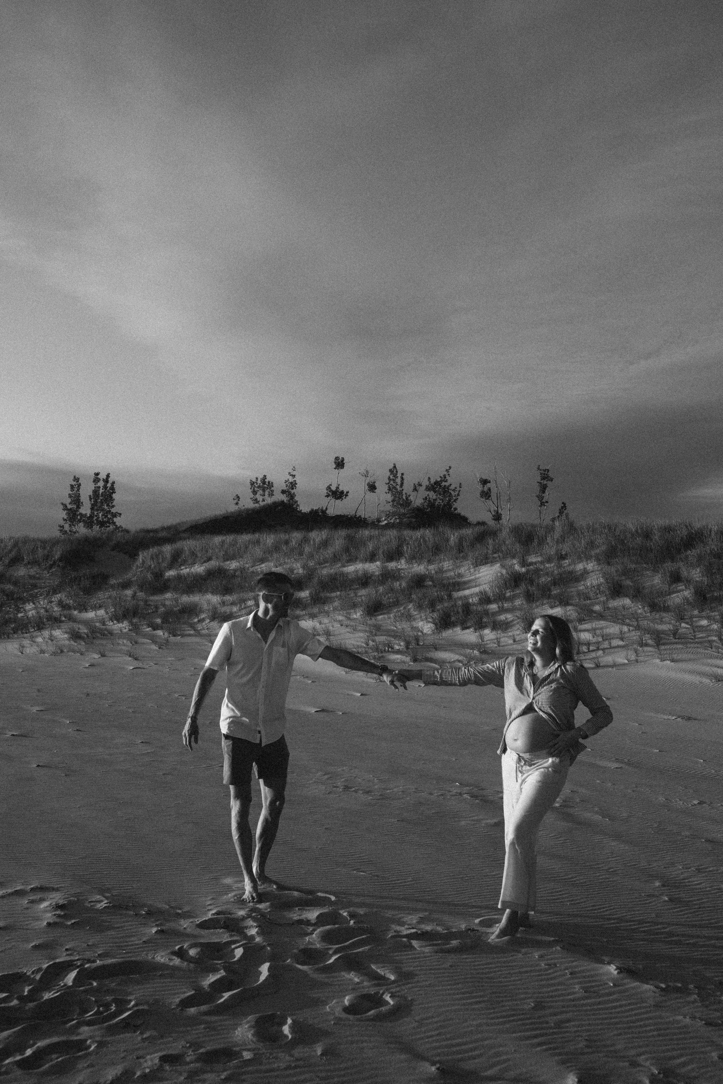 Michigan-film-photographer-documentary-maternity-session-ludington-126.jpg