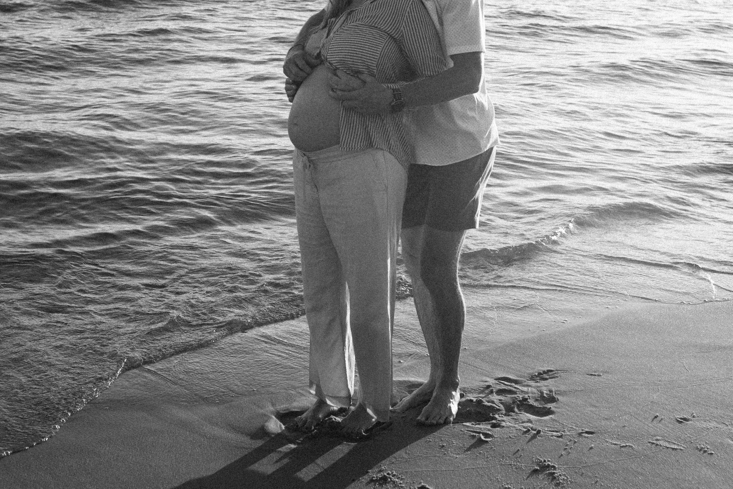 Michigan-film-photographer-documentary-maternity-session-ludington-140.jpg
