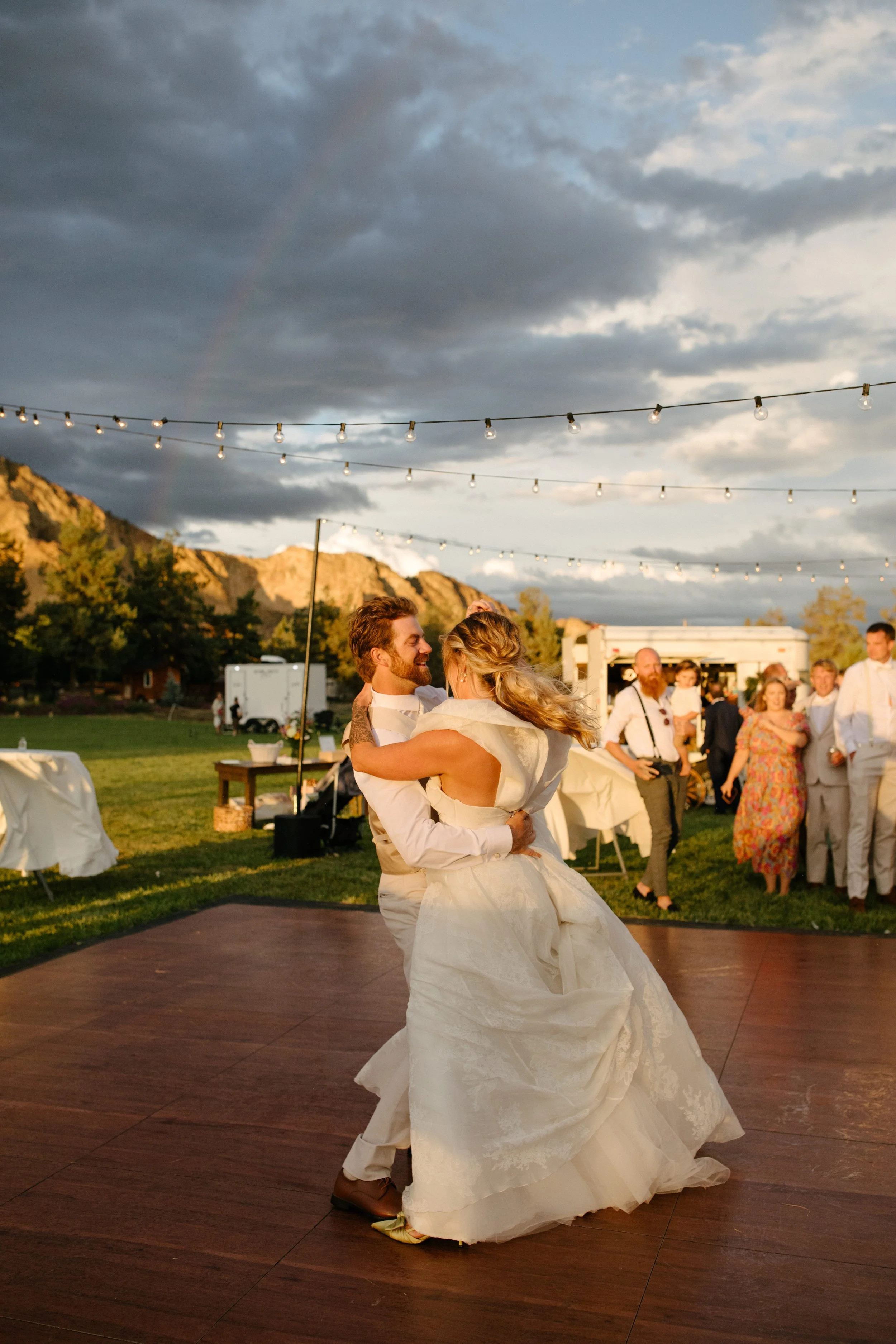 Michigan-film-photographer-oregon-smith-rock-state-park-wedding-107.jpg