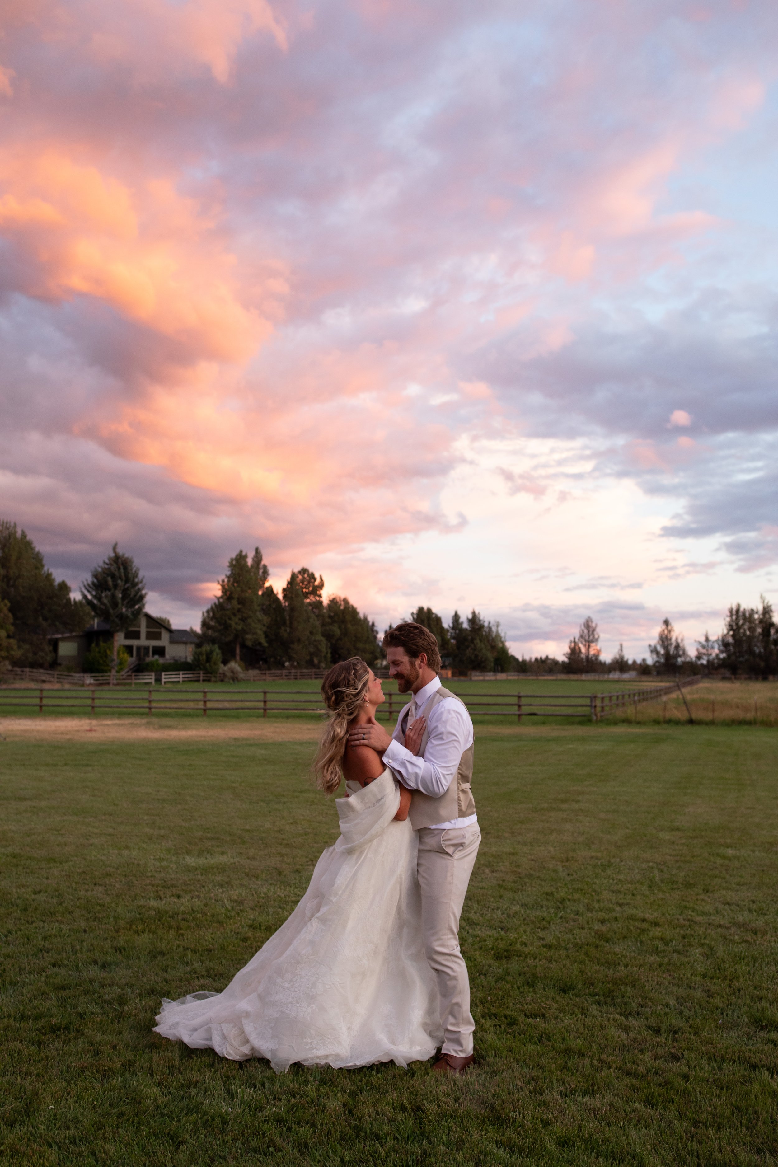 Michigan-film-photographer-oregon-smith-rock-state-park-wedding-153.jpg