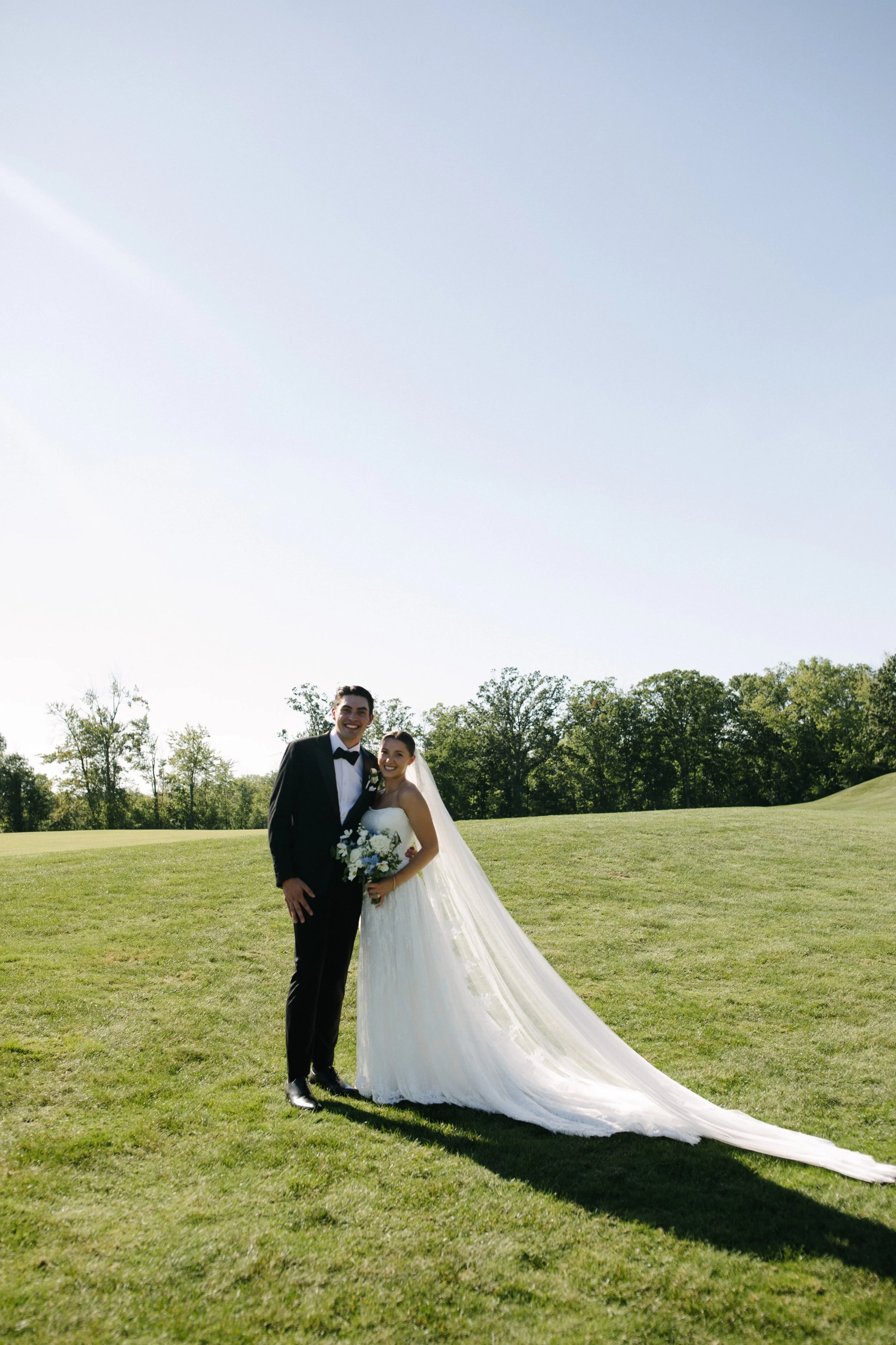 Michigan-film-photographer-cascade-country-club-wedding-43.jpg