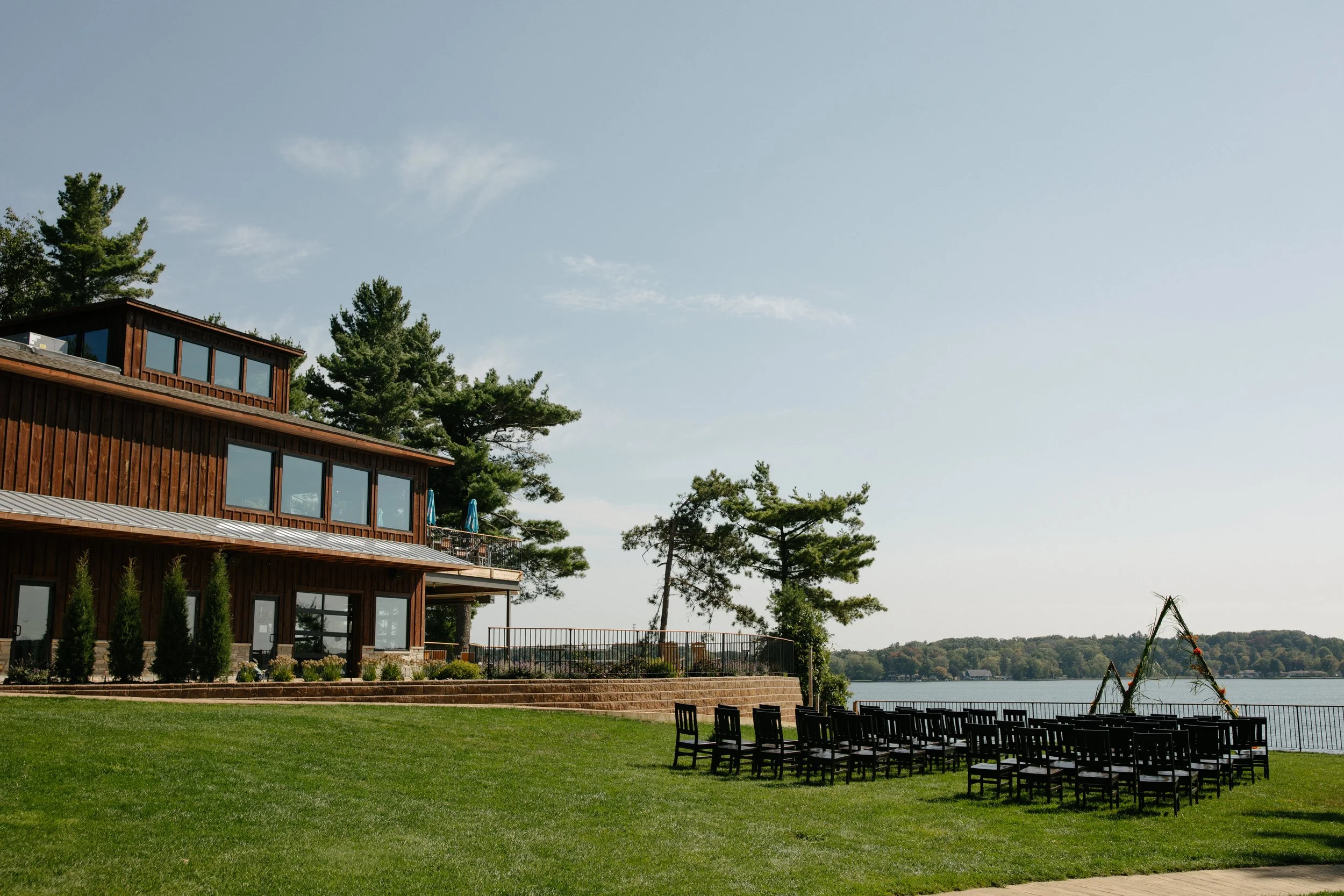 Michigan-film-photographer-hobby-crest-resort-wedding-2.jpg