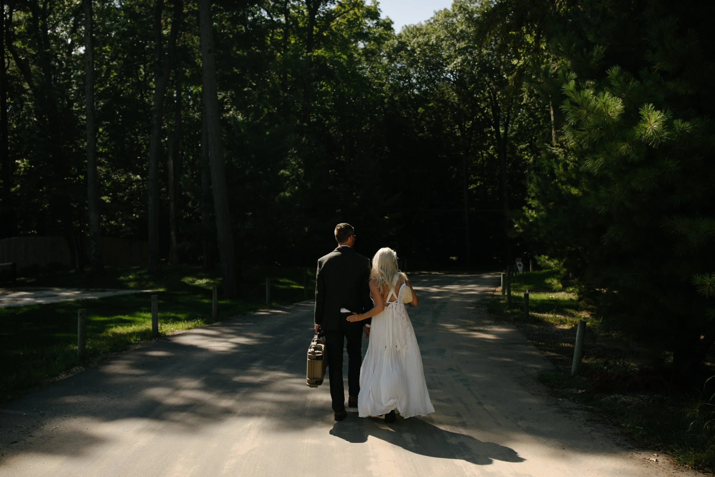 Michigan-film-photographer-hobby-crest-resort-wedding-5.jpg