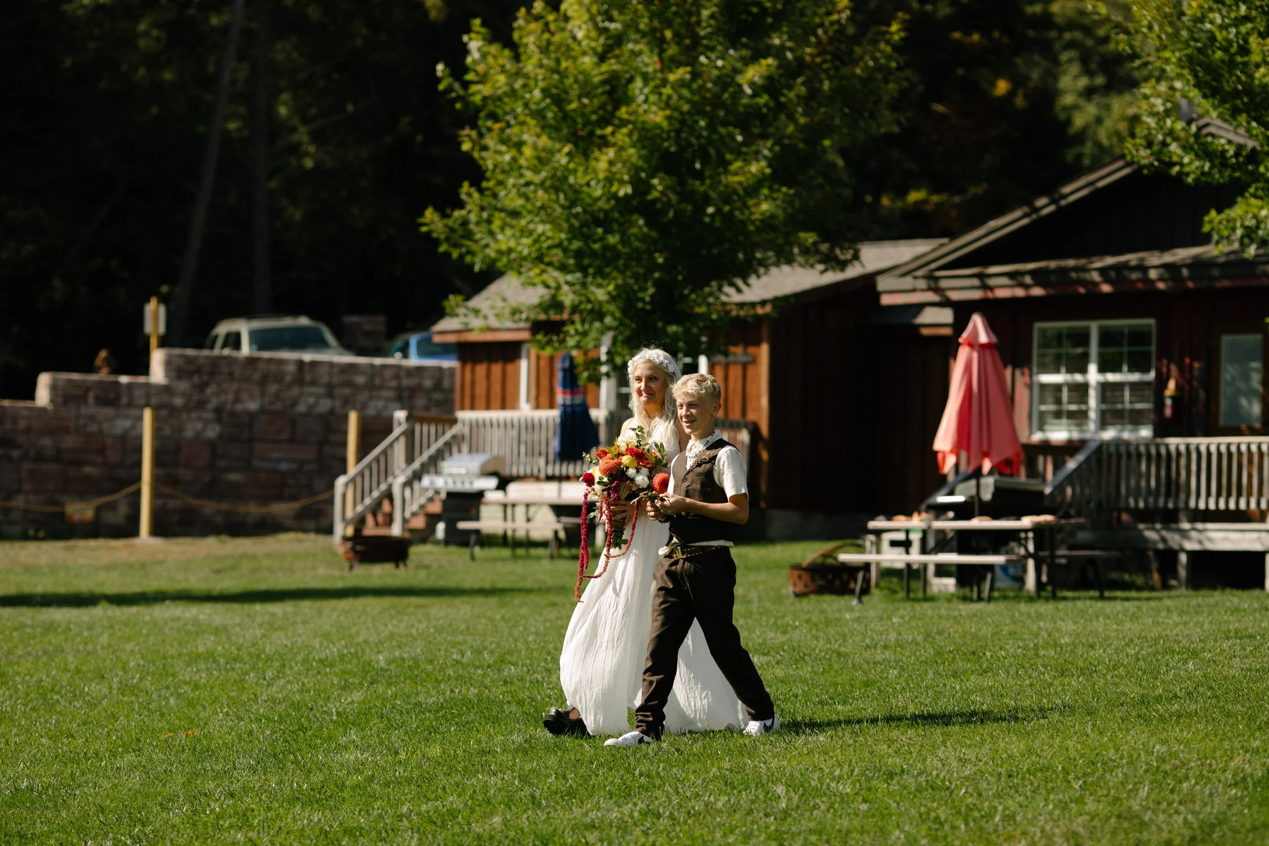 Michigan-film-photographer-hobby-crest-resort-wedding-14.jpg