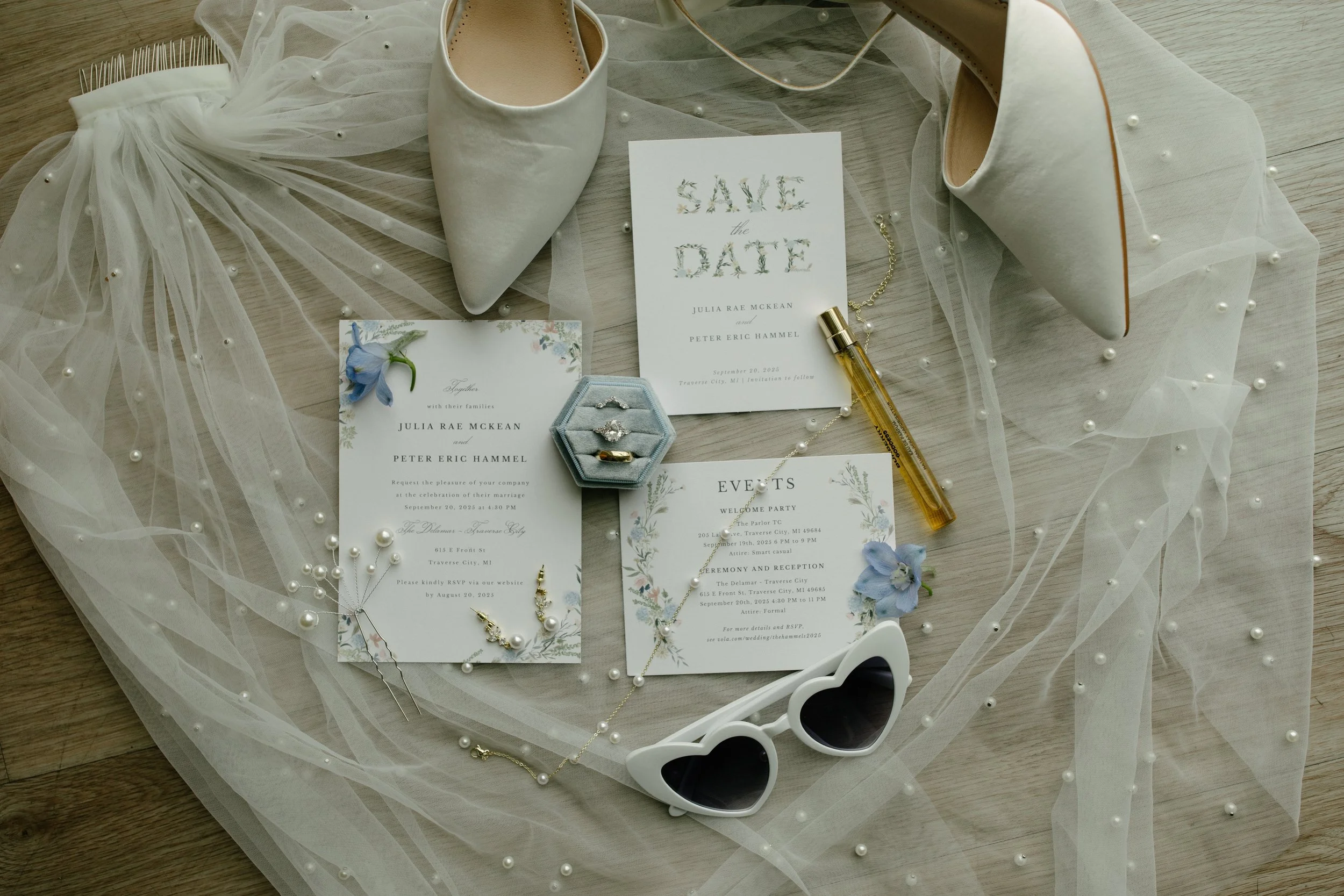 Michigan-photographer-delemar-tc-hotel-wedding-4.jpg