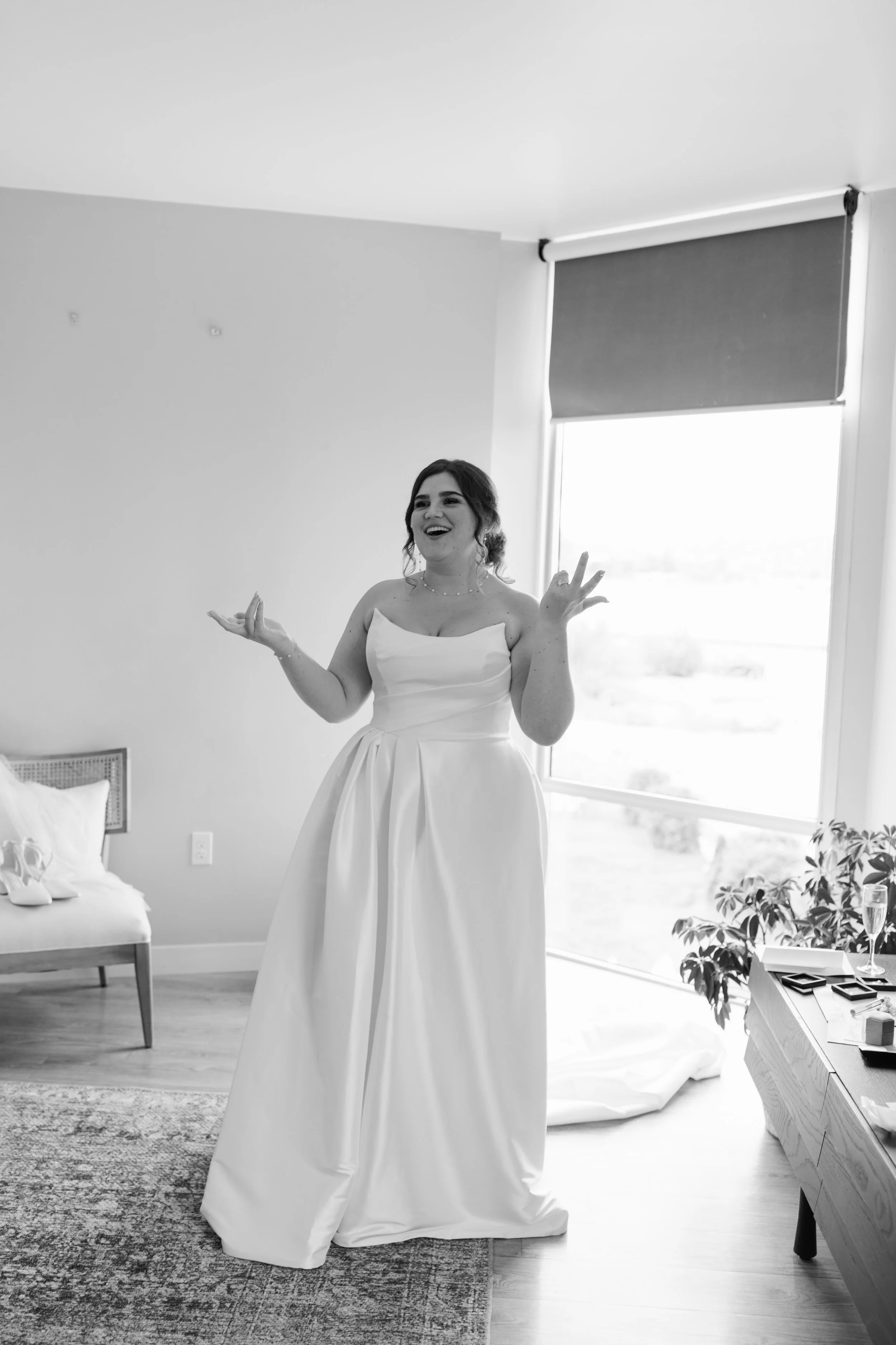 Michigan-photographer-delemar-tc-hotel-wedding-9.jpg