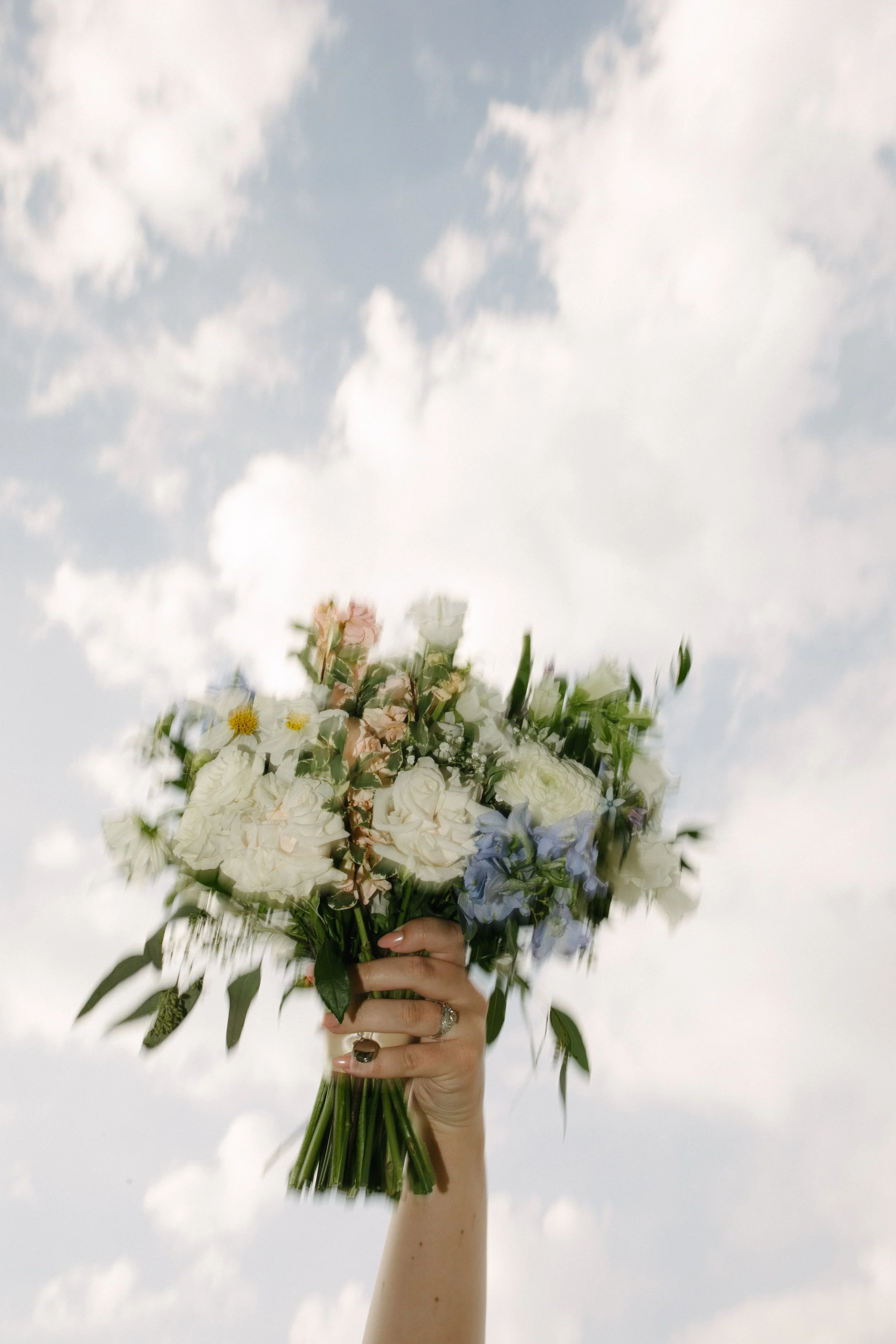Michigan-photographer-delemar-tc-hotel-wedding-27.jpg