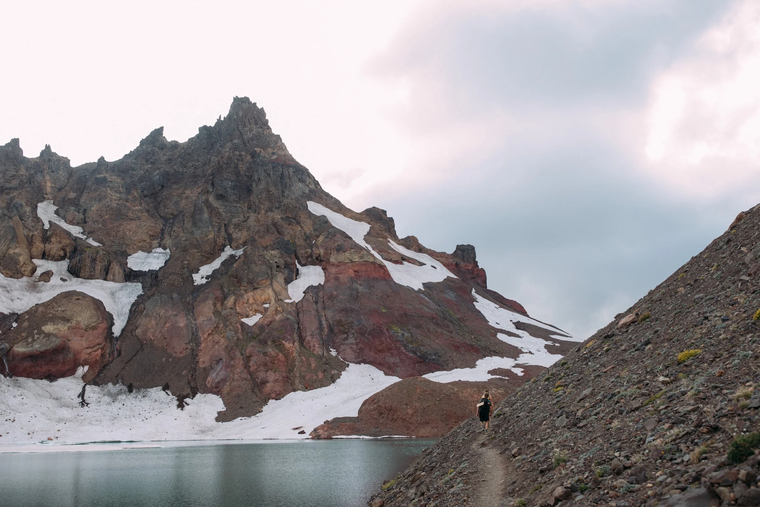 Michigan-film-photographer-oregon-no-name-lake-hike-wedding-18.jpg