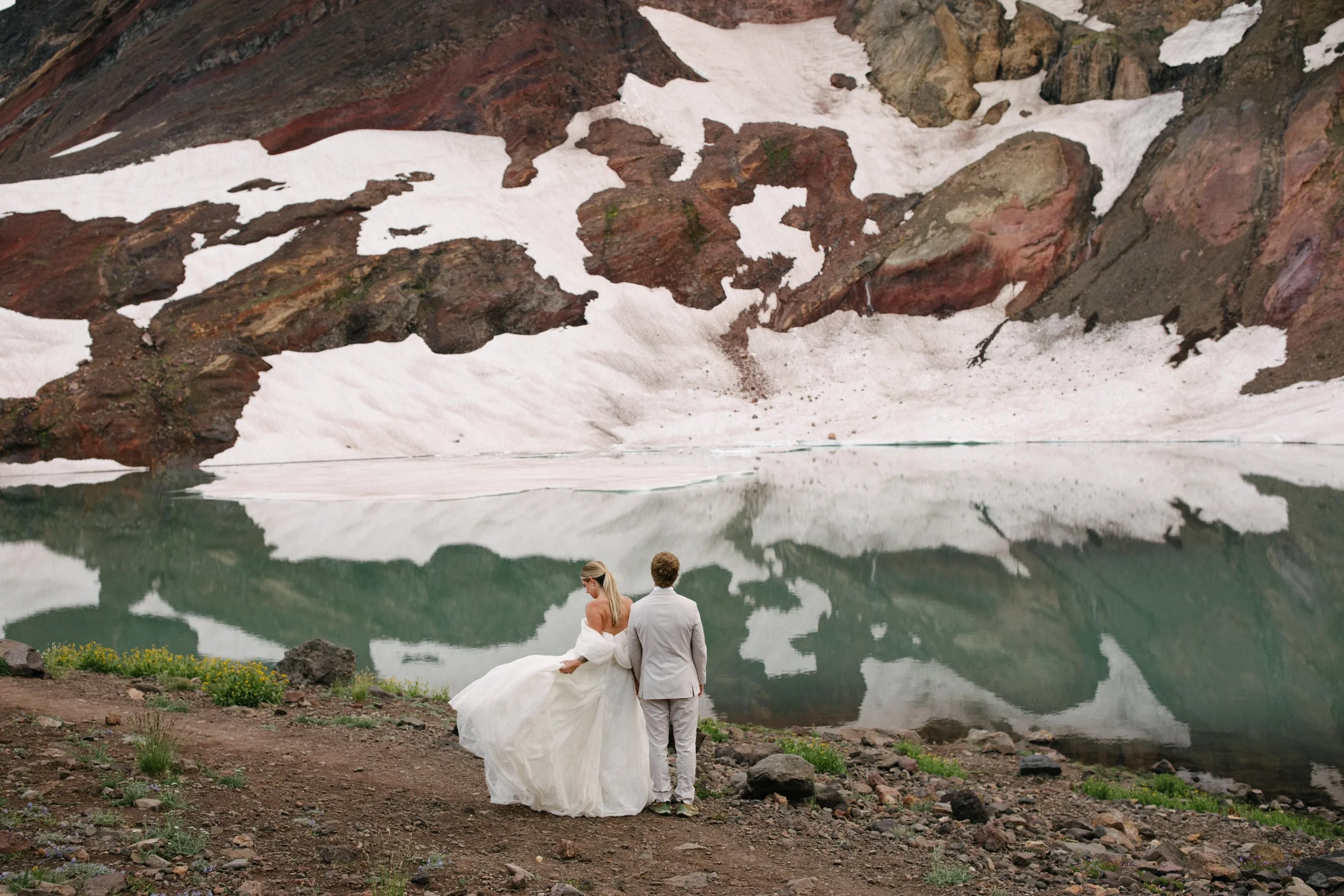 Michigan-film-photographer-oregon-no-name-lake-hike-wedding-59.jpg