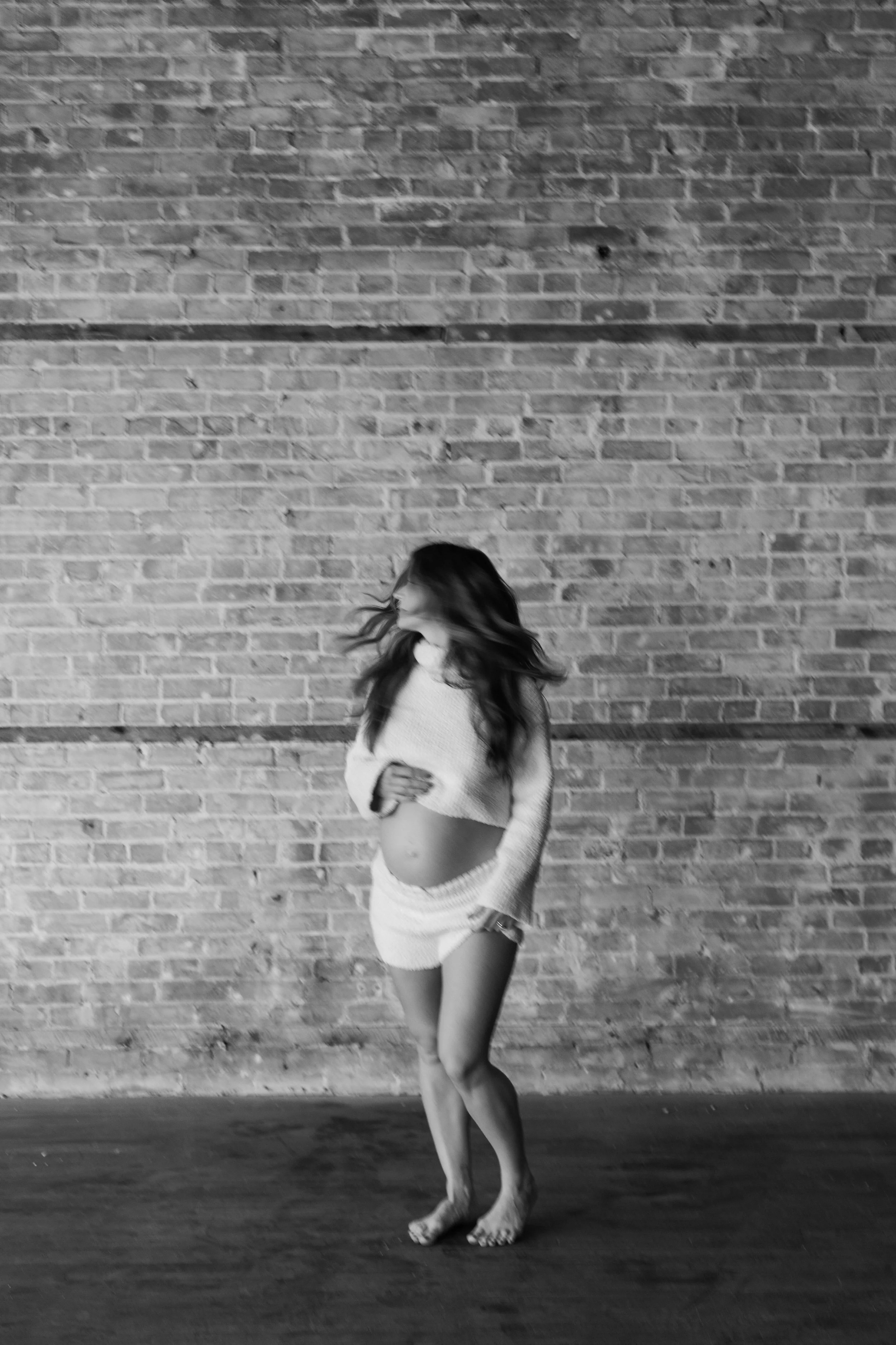 Michigan-film-photographer-ludington-full-sun-maternity-52.jpg