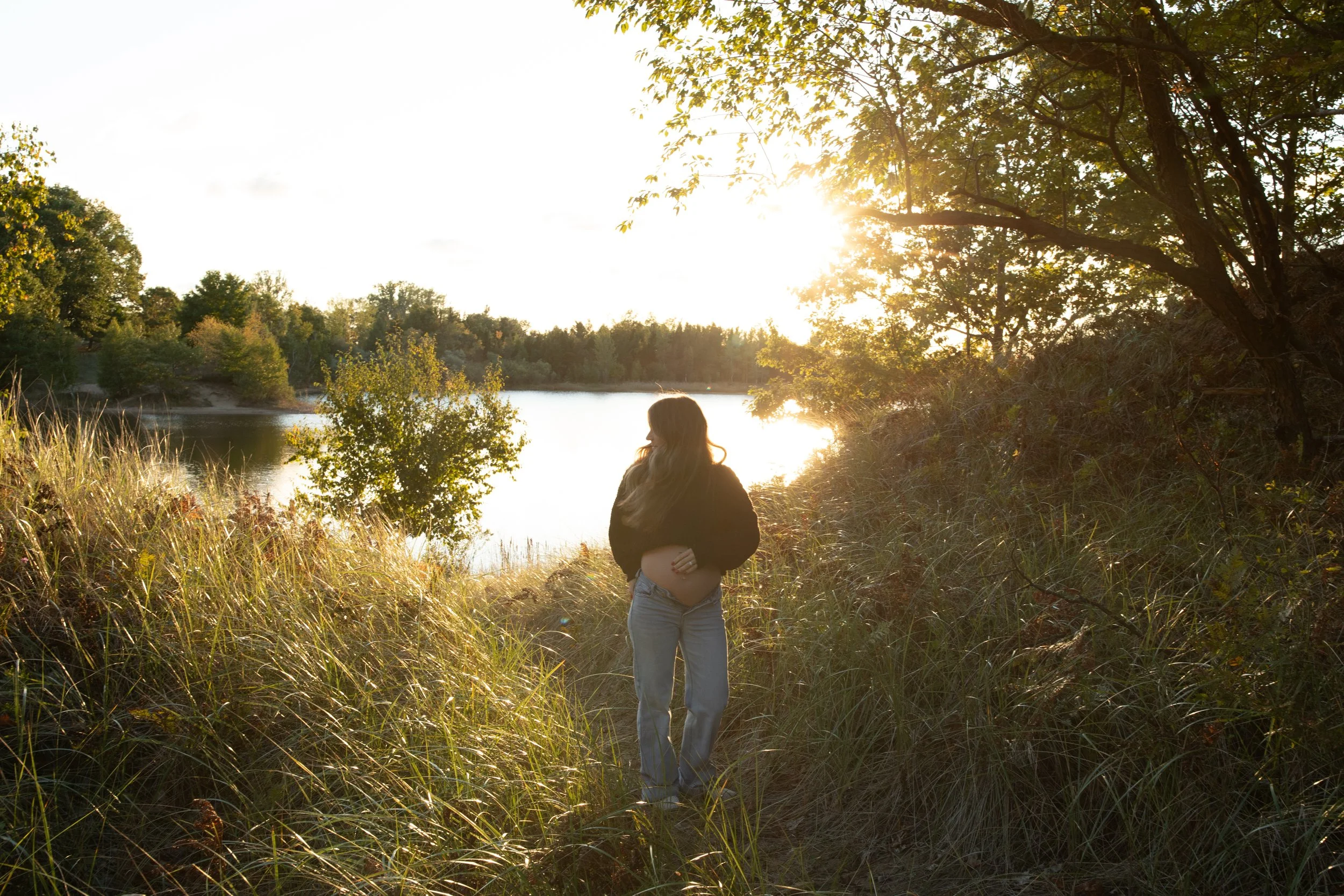 Michigan-film-photographer-ludington-full-sun-maternity-62.jpg