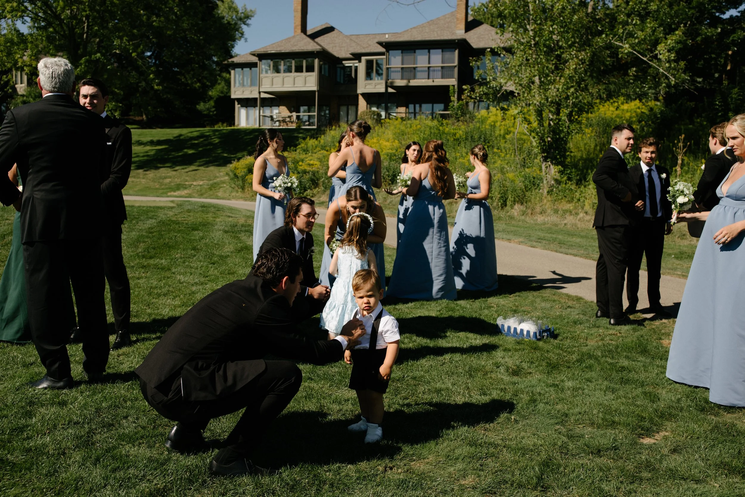 Michigan-film-photographer-cascade-country-club-wedding-383.jpg