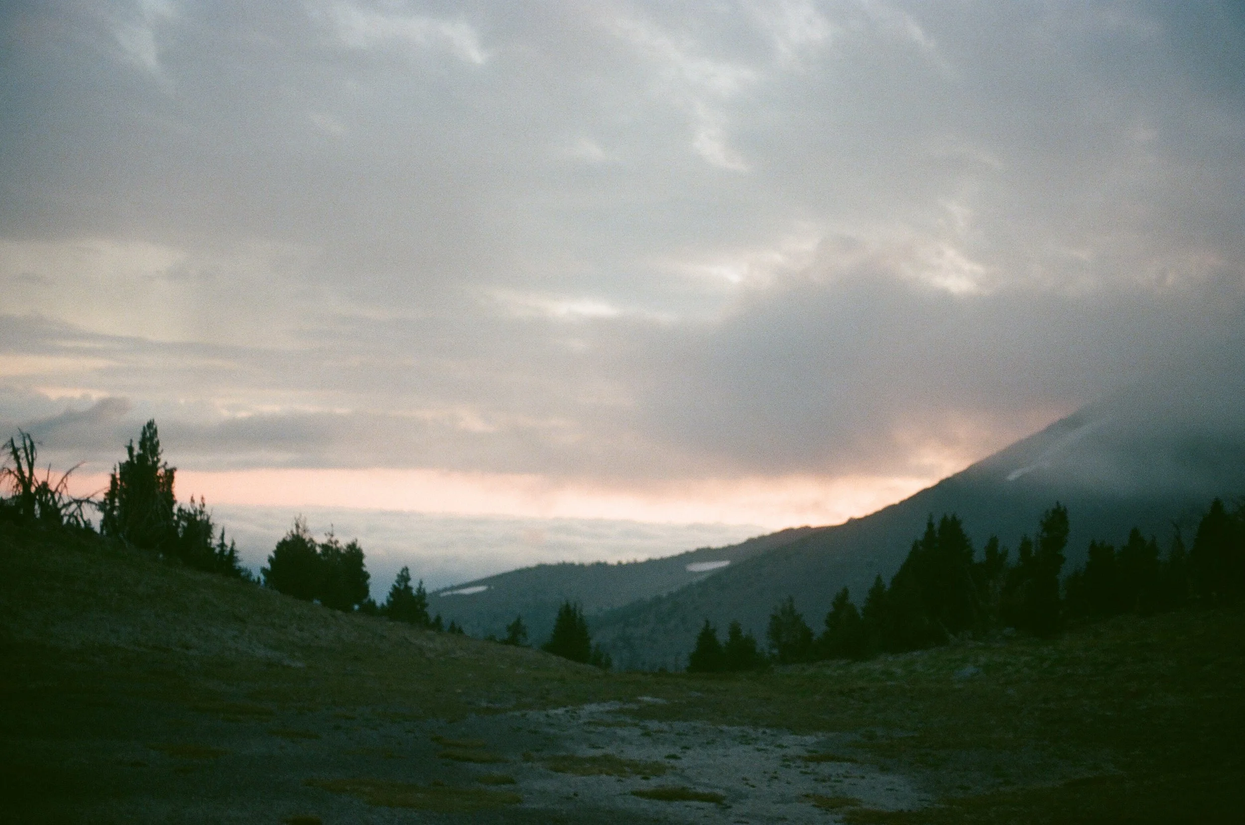 Michigan-film-photographer-Oregon-wedding-smith-rock-state-park-11.jpg