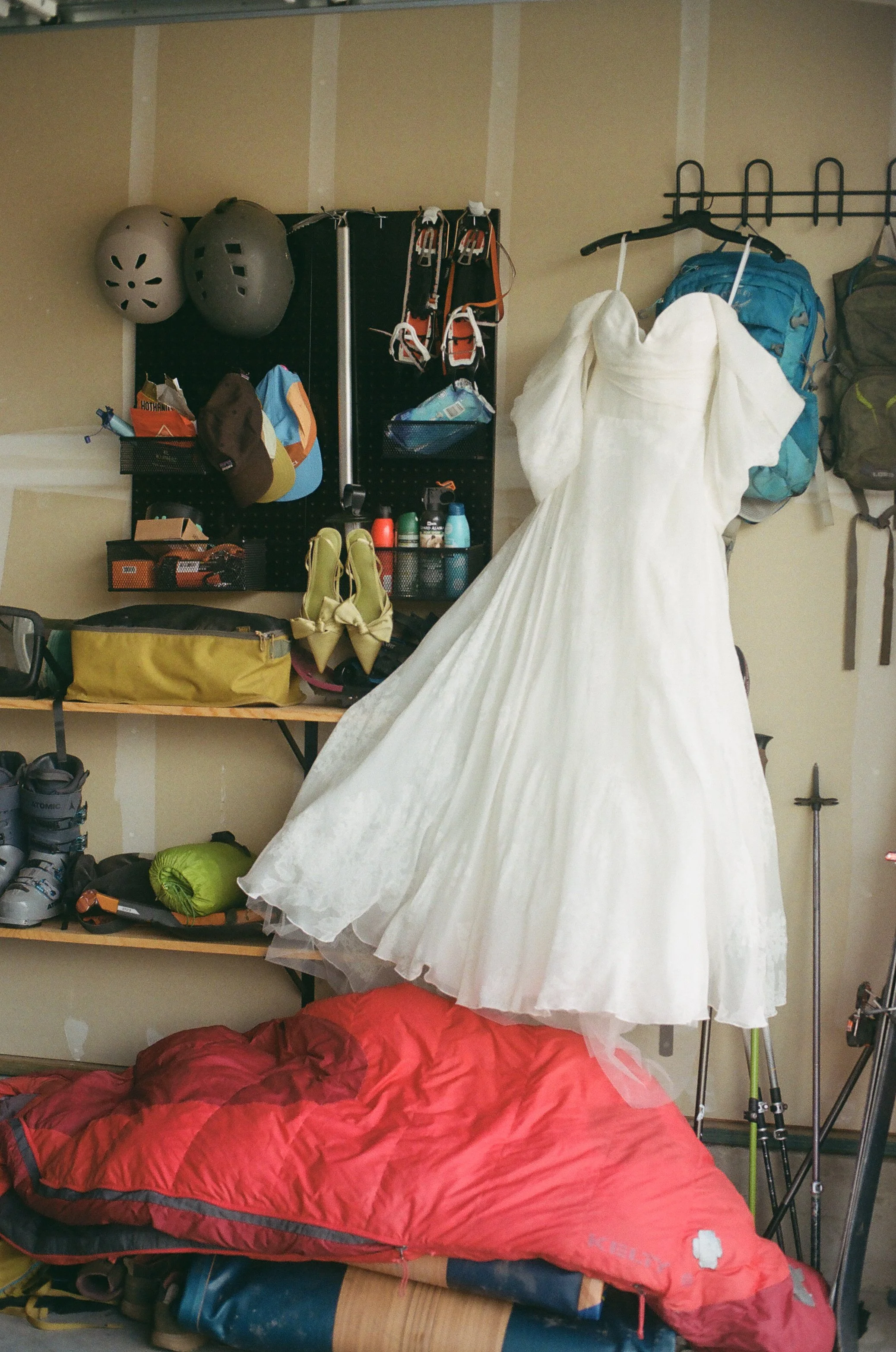 Michigan-film-photographer-Oregon-wedding-smith-rock-state-park-139.jpg