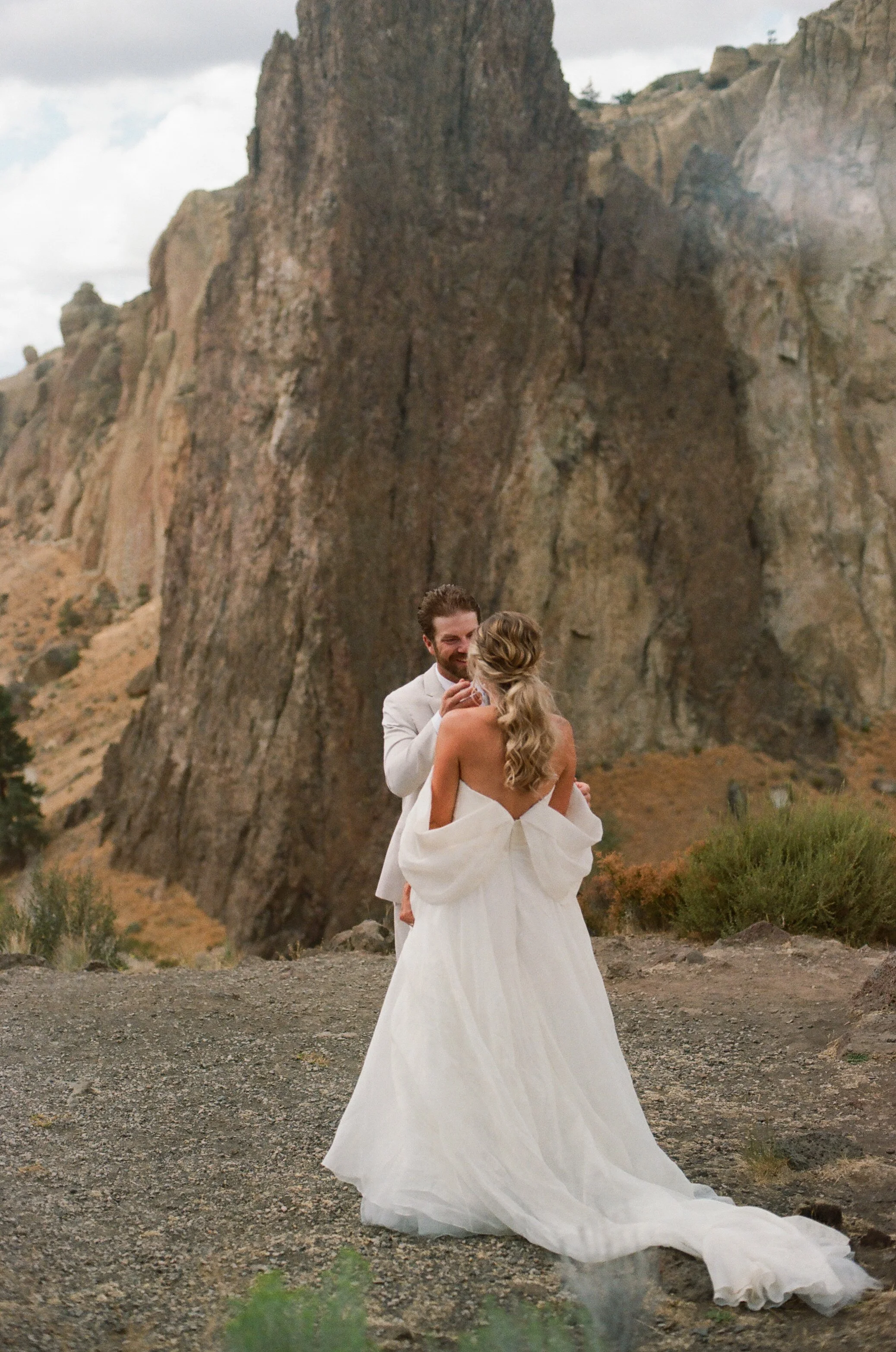 Michigan-film-photographer-Oregon-wedding-smith-rock-state-park-153.jpg