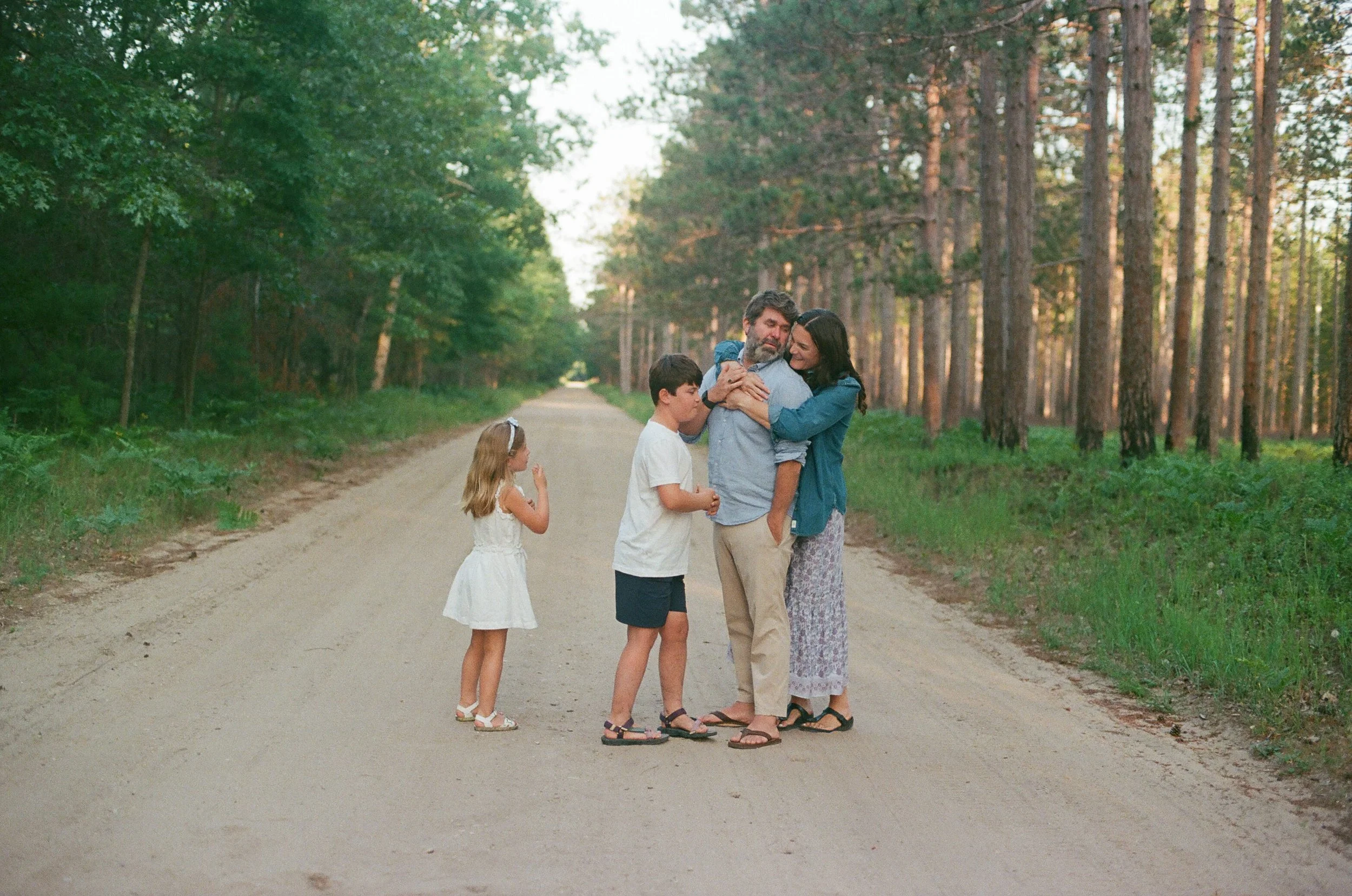 Michigan-film-photographer-lake-michigan-family-9.jpg