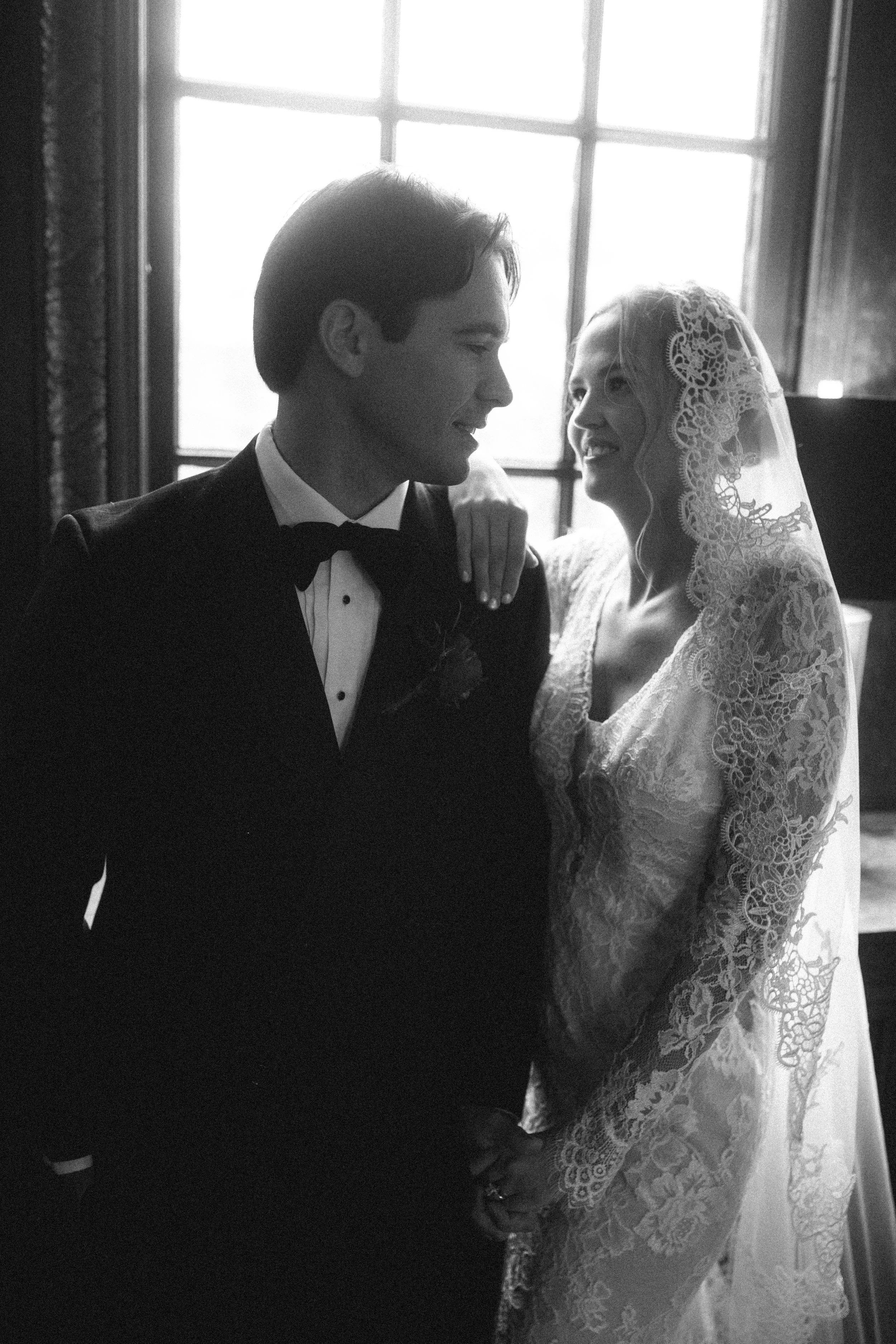michigan-photographer-Grand-Rapids-Wedding-327.jpg