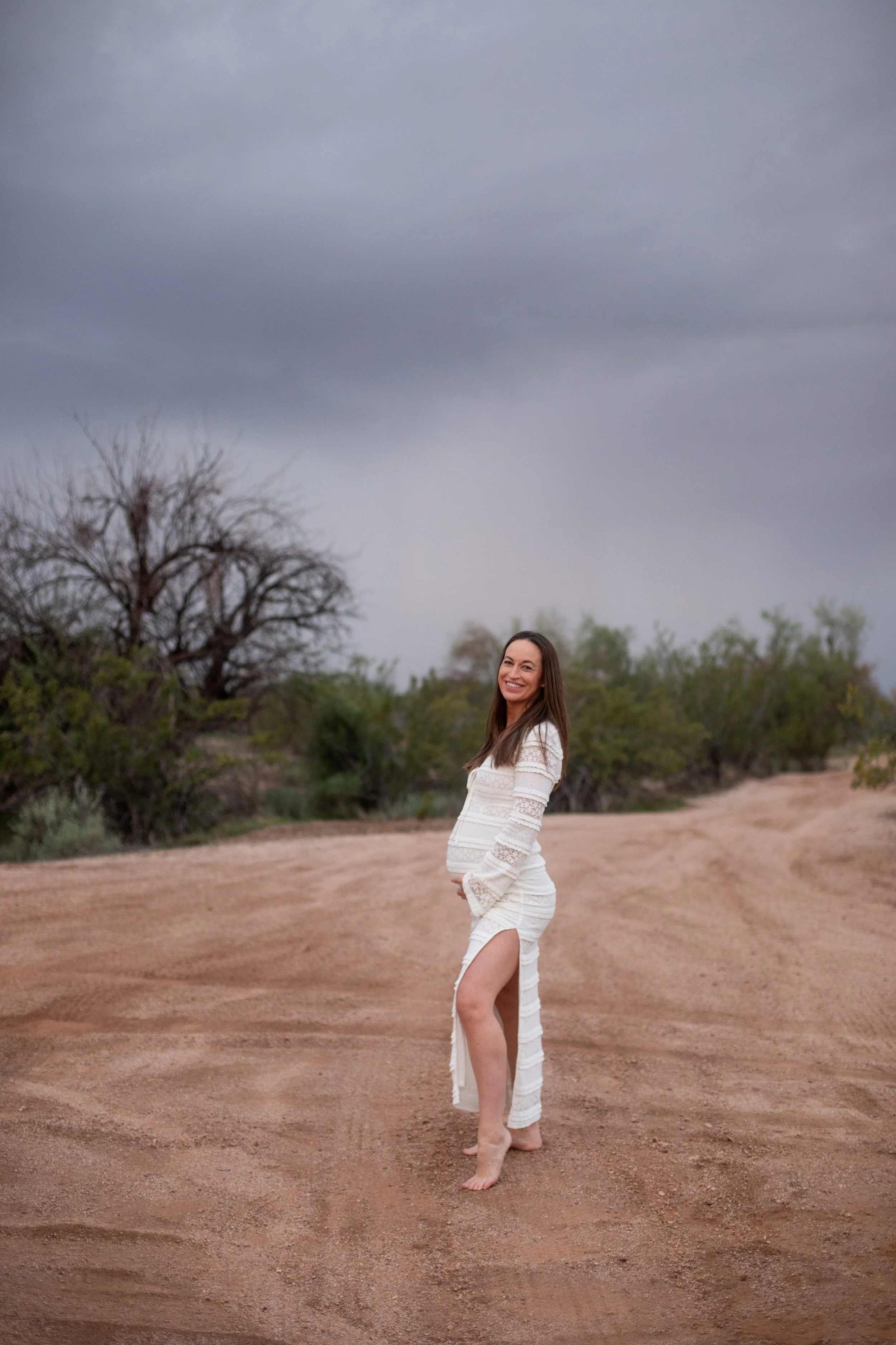 Arizona-Family-Photographer-rio-verde-sunrise-maternity-18.jpg