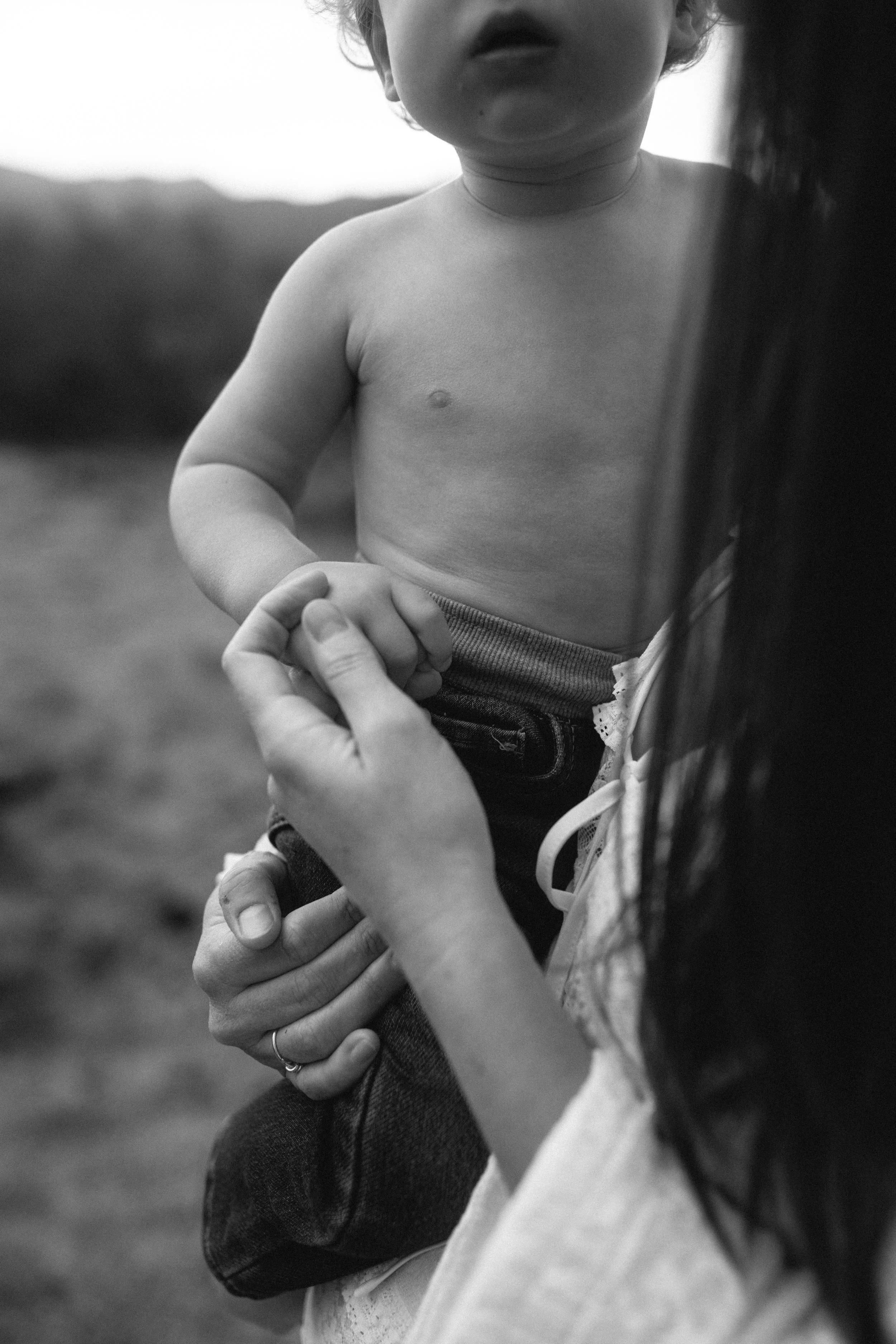 Arizona-Family-Photographer-rio-verde-sunrise-maternity-76.jpg