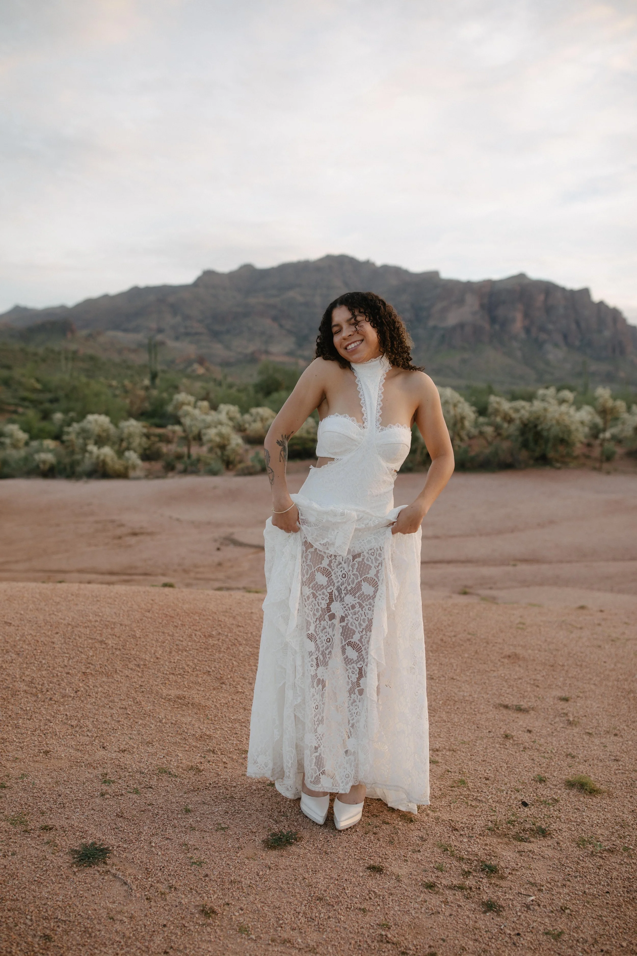 Arizona-wedding-photographer-superstitions-portrait-session-apache-junction-35.jpg