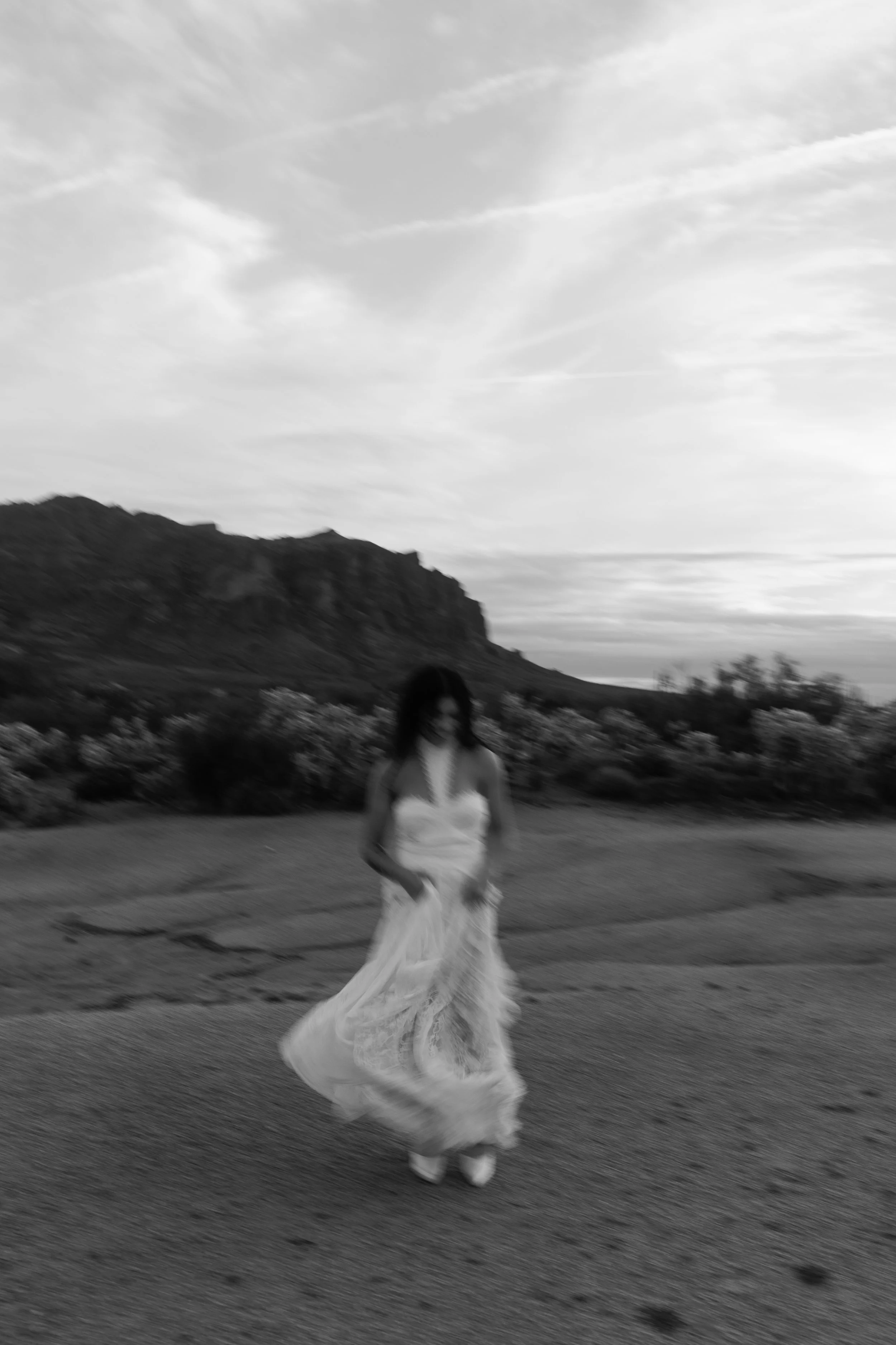 Arizona-wedding-photographer-superstitions-portrait-session-apache-junction-55.jpg