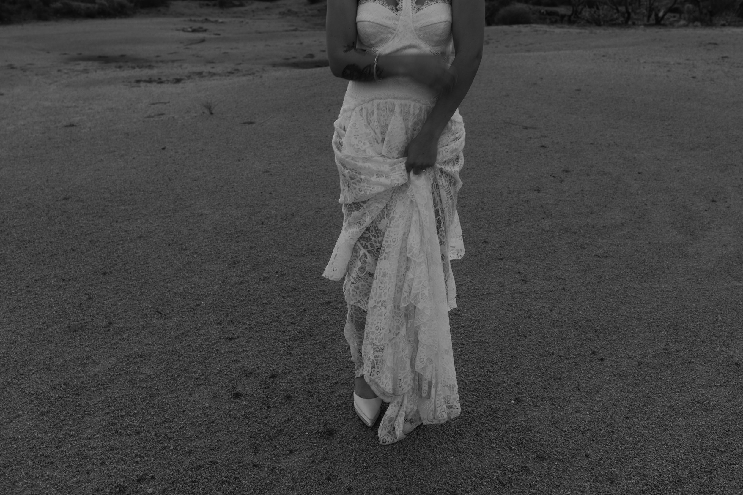Arizona-wedding-photographer-superstitions-portrait-session-apache-junction-60.jpg
