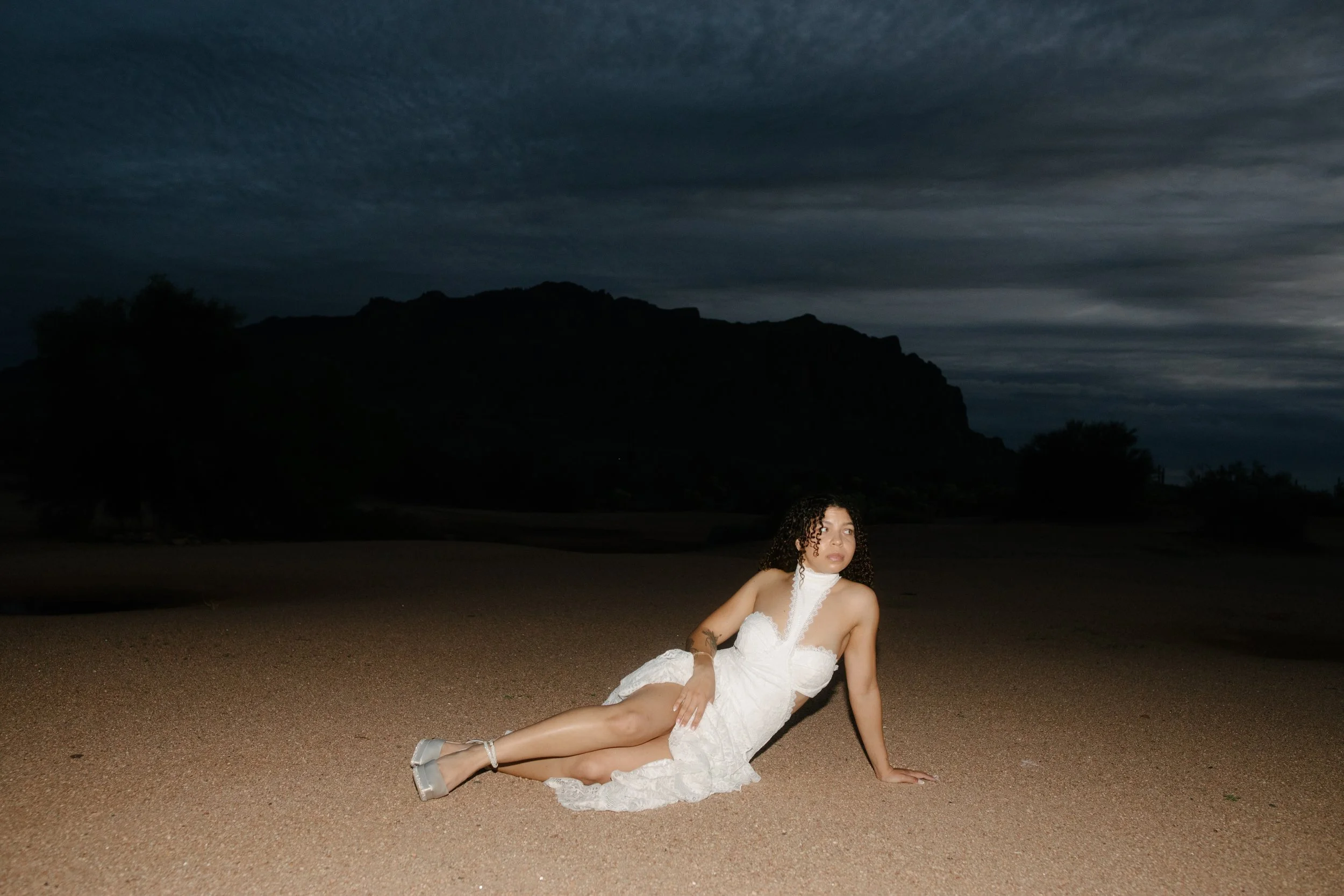 Arizona-wedding-photographer-superstitions-portrait-session-apache-junction-94.jpg