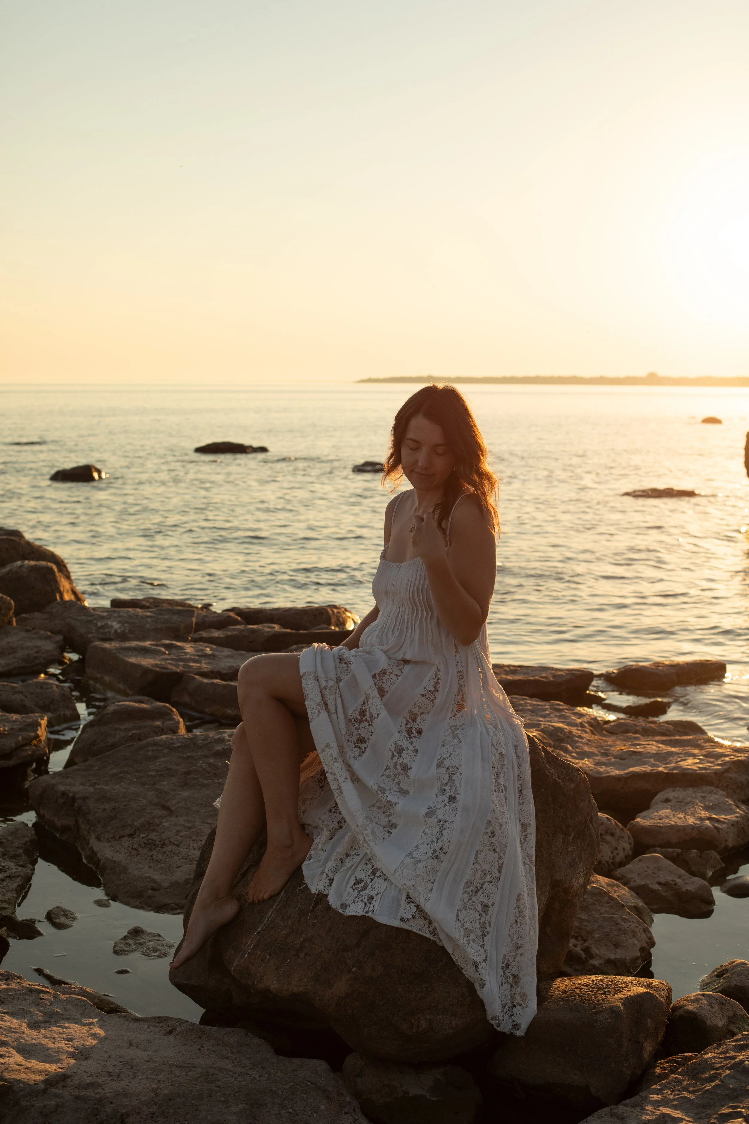 Michigan-film-photographer-upper-peninsula-boudoir-session-189.jpg