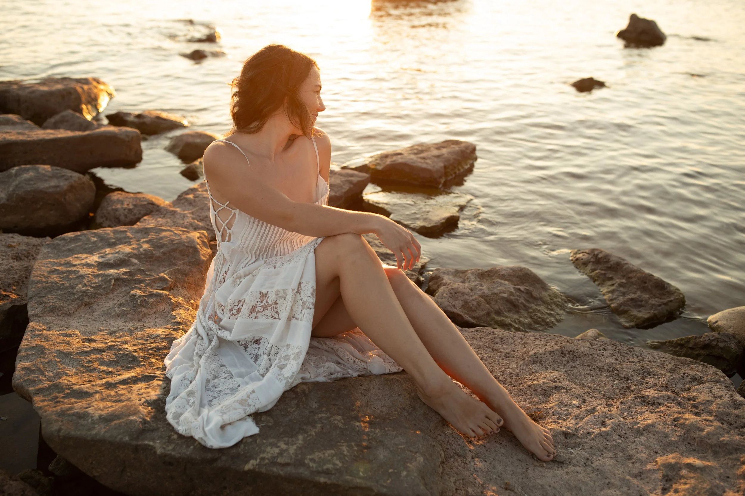 Michigan-film-photographer-upper-peninsula-boudoir-session-204.jpg