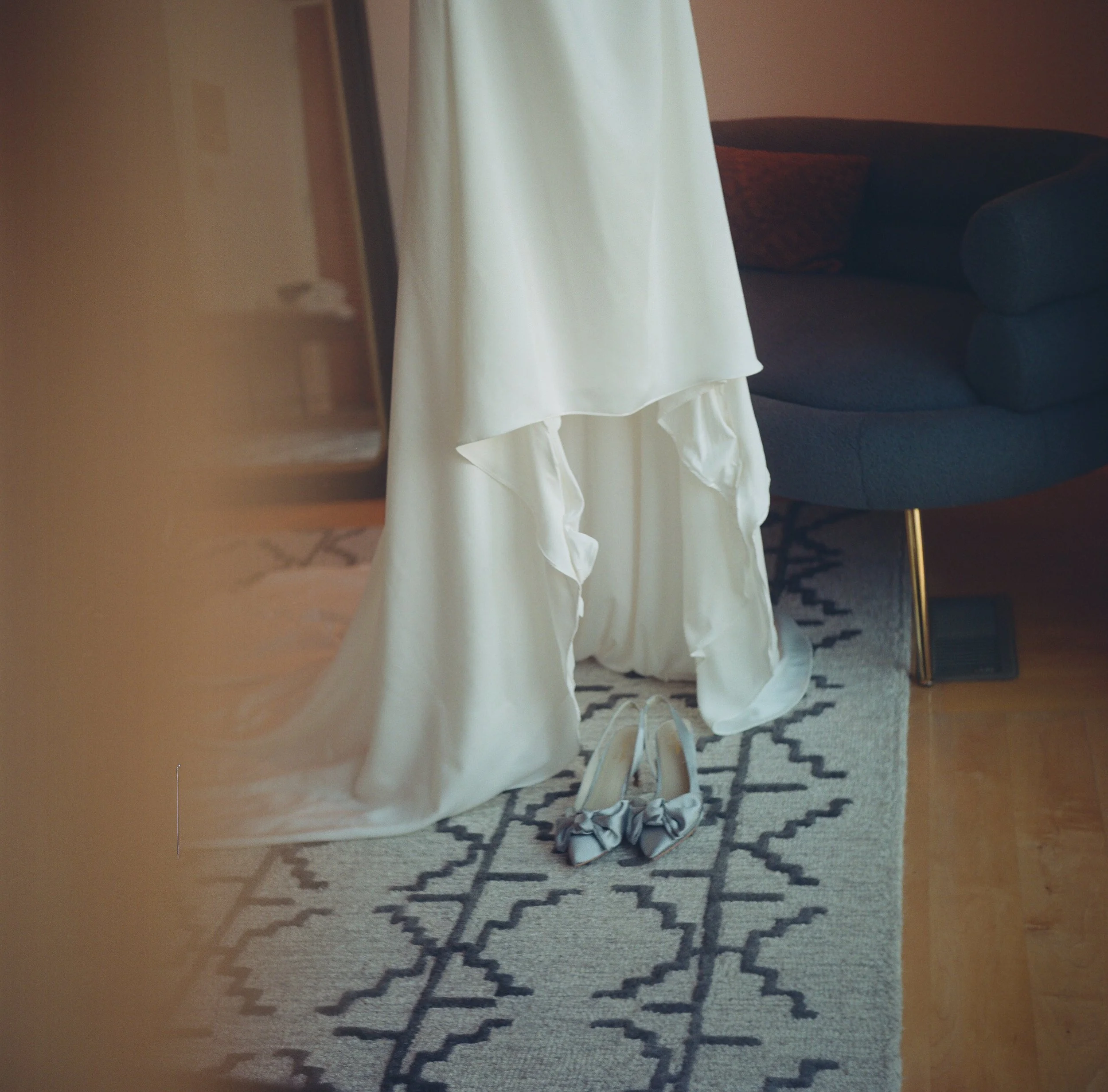 Michigan-wedding-photographer-film-wedding-gathering-properties-6 (2).jpg
