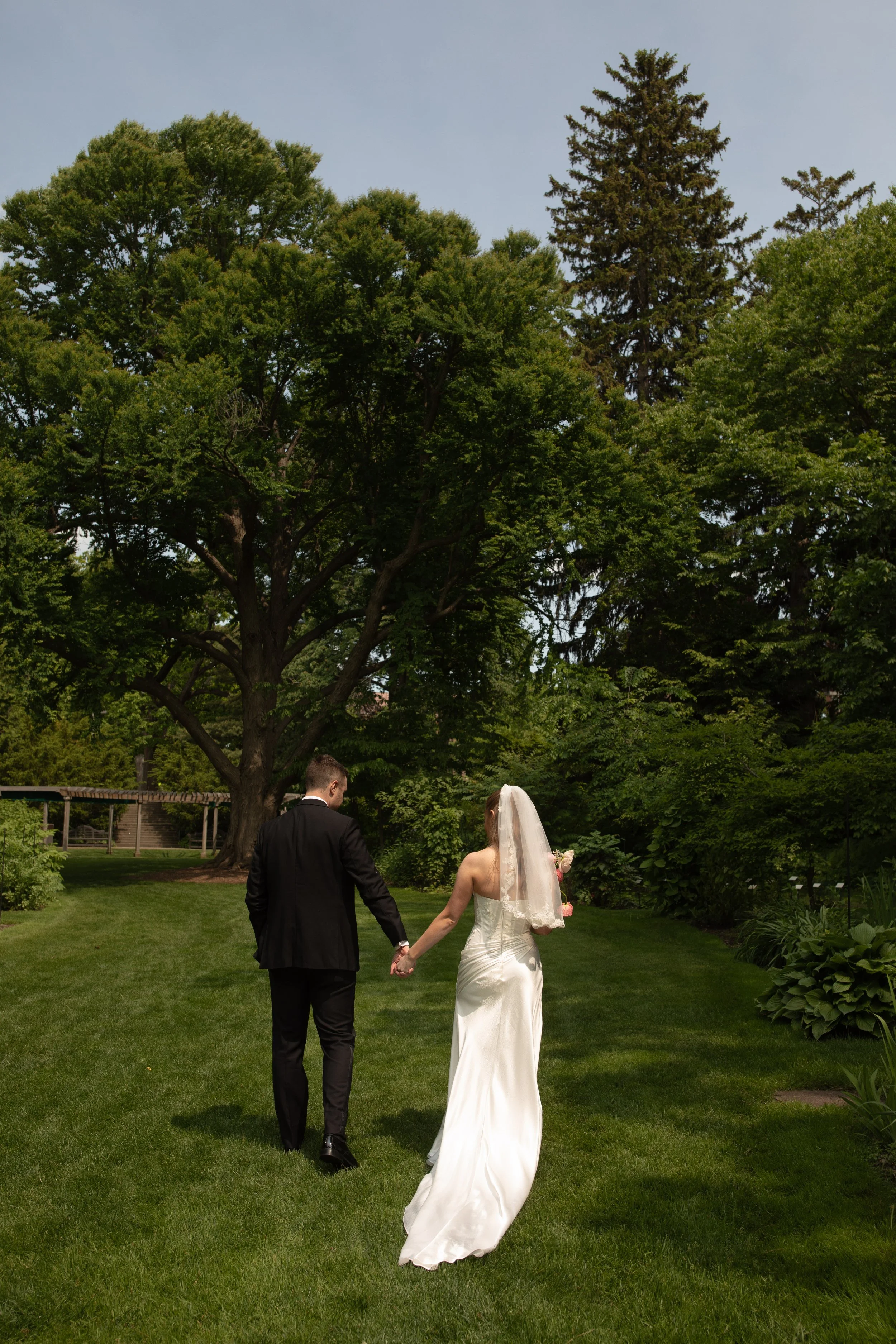 JessicaMax-Michigan-wedding-photographer-MSU-Horticulture-Garden-Wedding-98.jpg