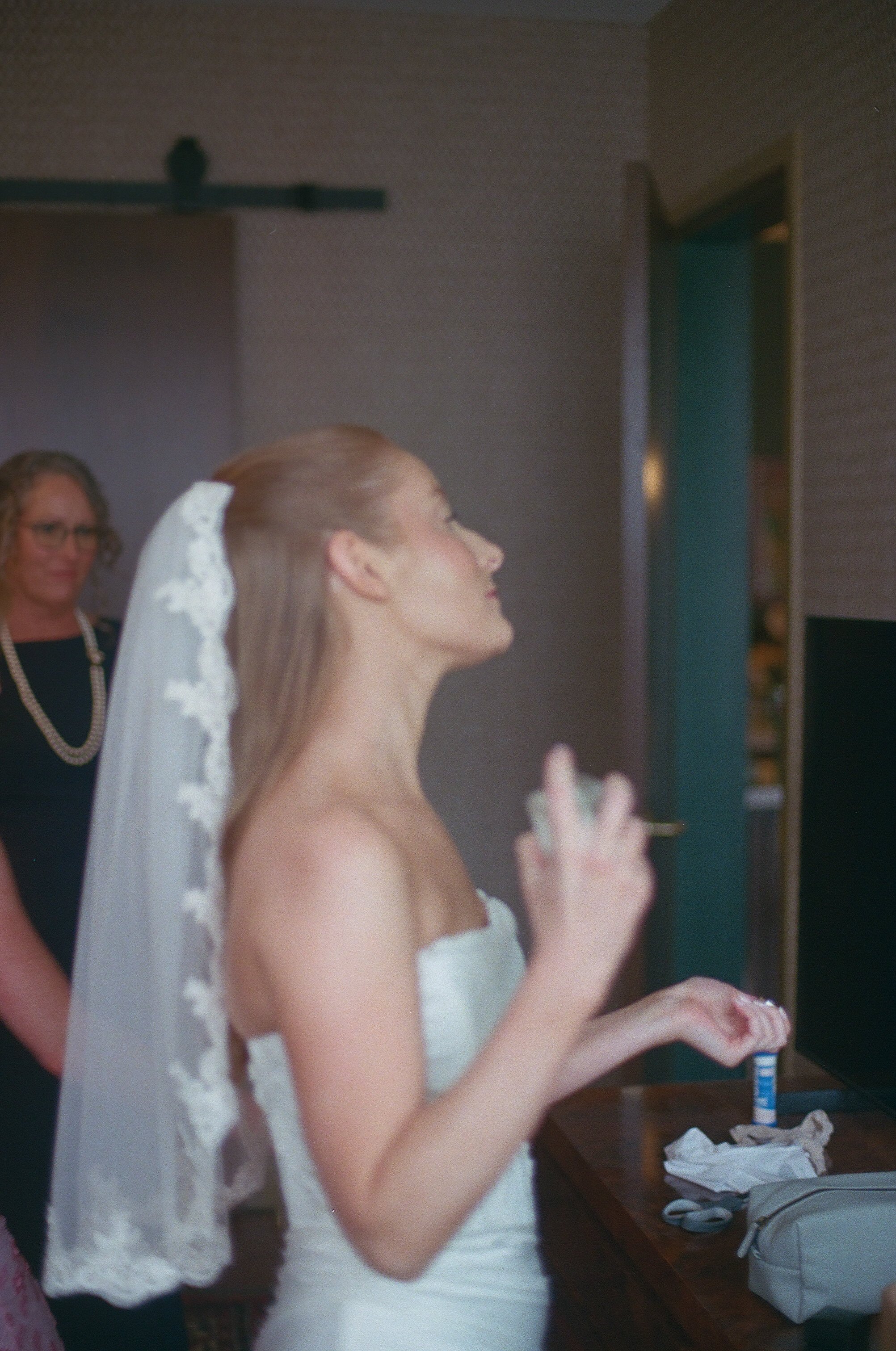 Michigan-film-photographer-MSU-horticulture-gardens-wedding-28.jpg