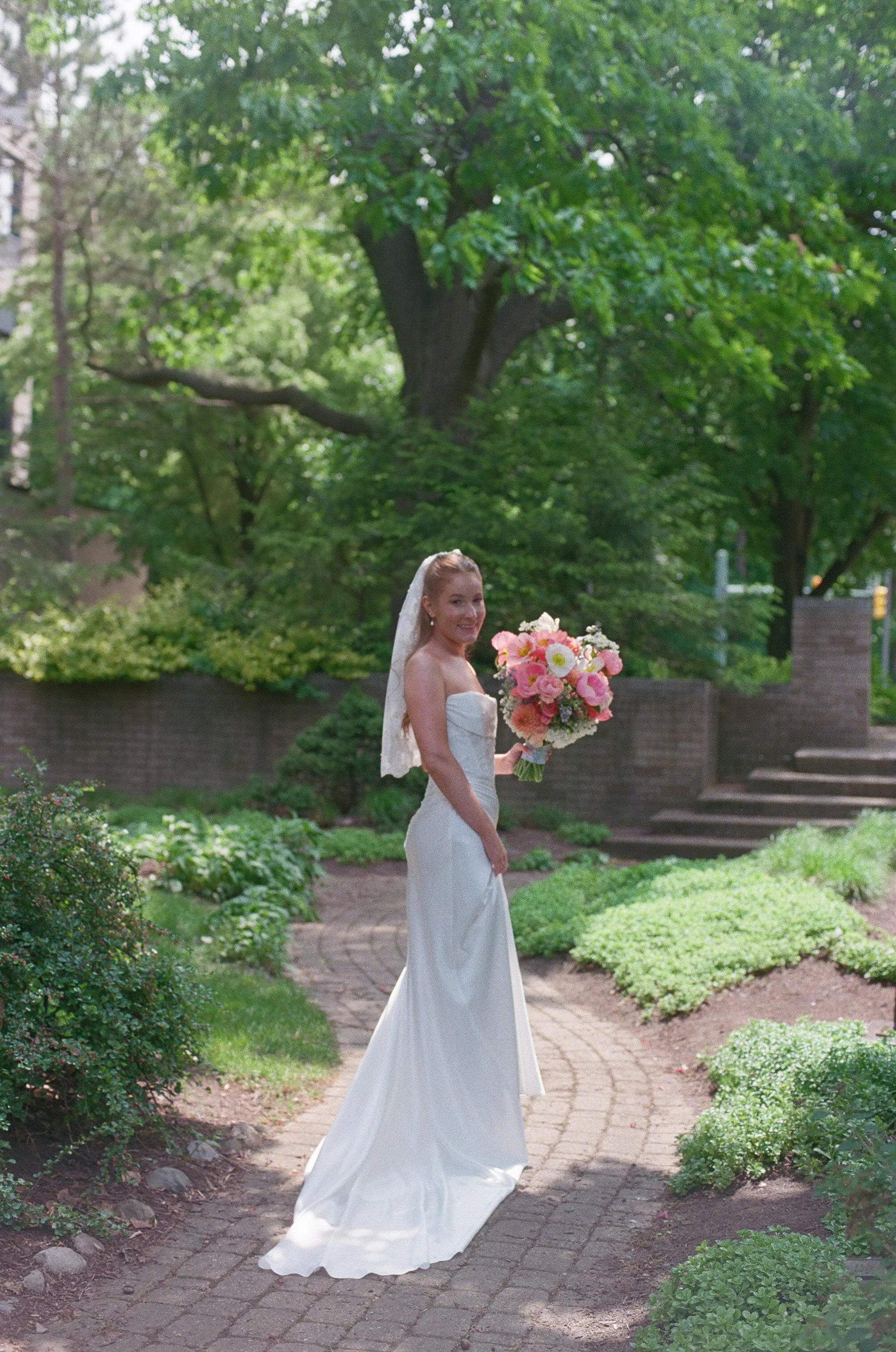 Michigan-film-photographer-MSU-horticulture-gardens-wedding-13.jpg